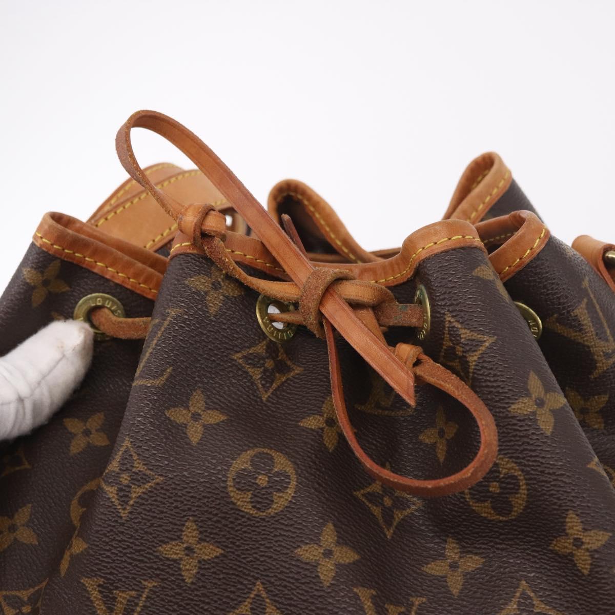 LOUIS VUITTON Monogram Petit Noe Shoulder Bag M42226 LV Auth 187315V