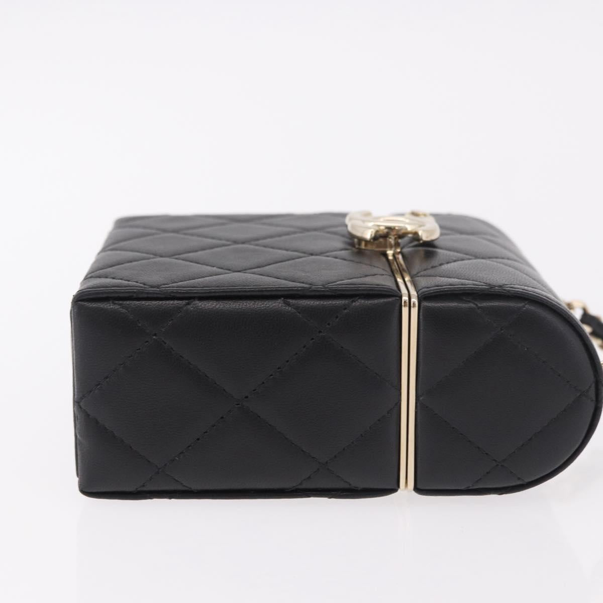 CHANEL Matelasse Chain Shoulder Bag Lamb Skin Black Gold CC Auth 187480SAM