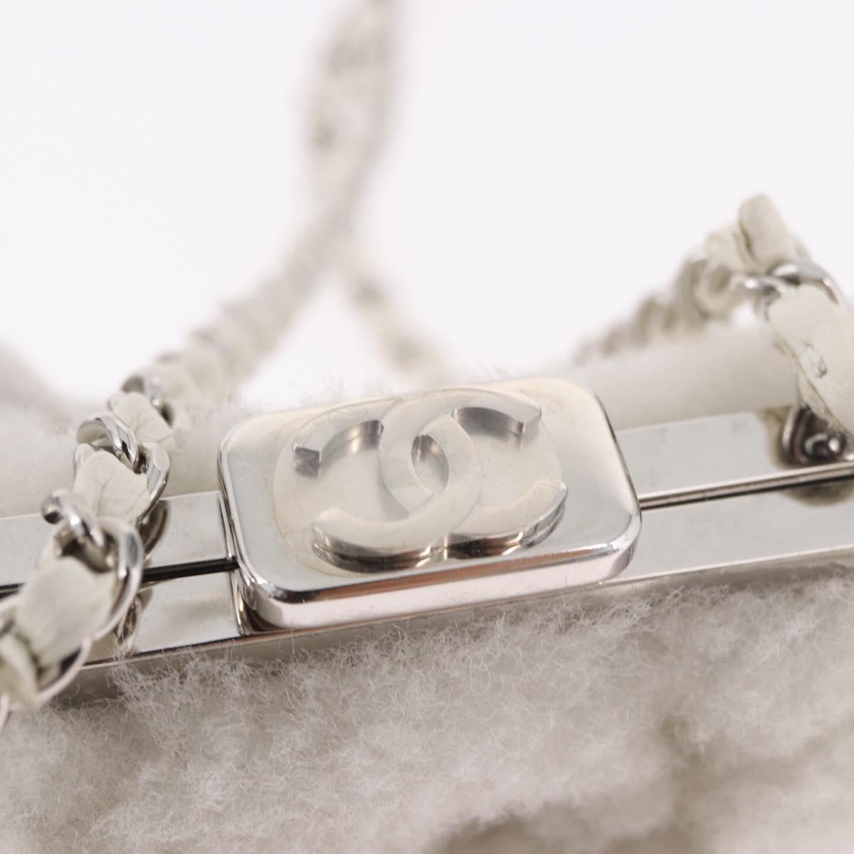 CHANEL Matelasse Chain Shoulder Bag Bore White Silver CC Auth 187487SAM