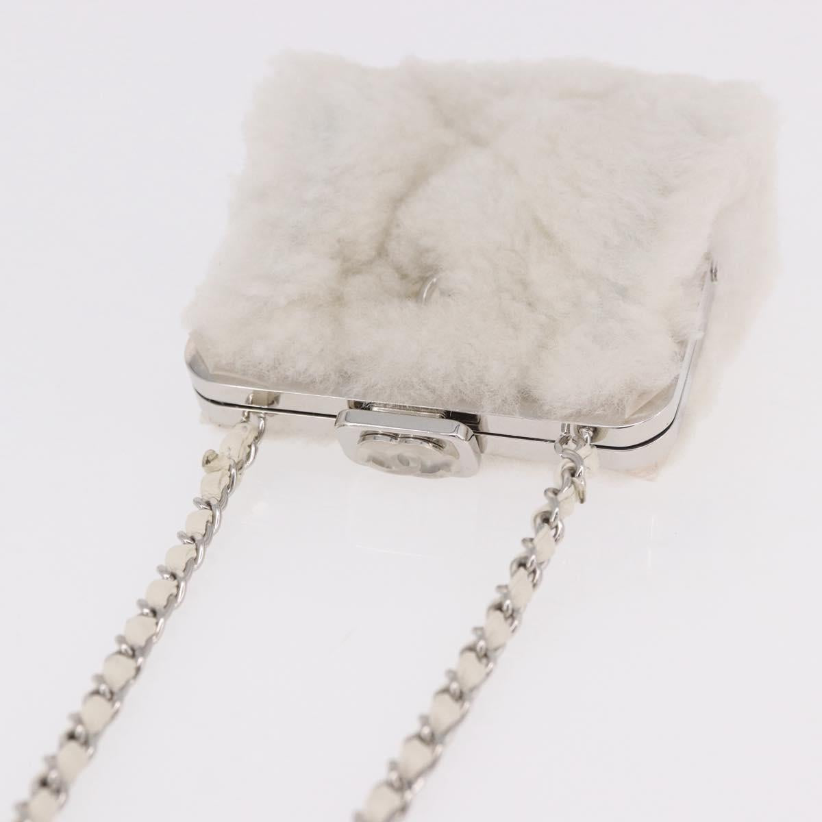 CHANEL Matelasse Chain Shoulder Bag Bore White Silver CC Auth 187487SAM