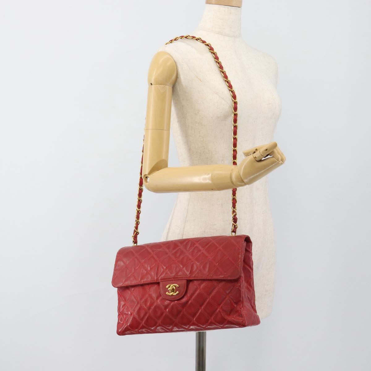 CHANEL Matelasse Chain Shoulder Bag Patent leather Red Gold CC Auth 187496