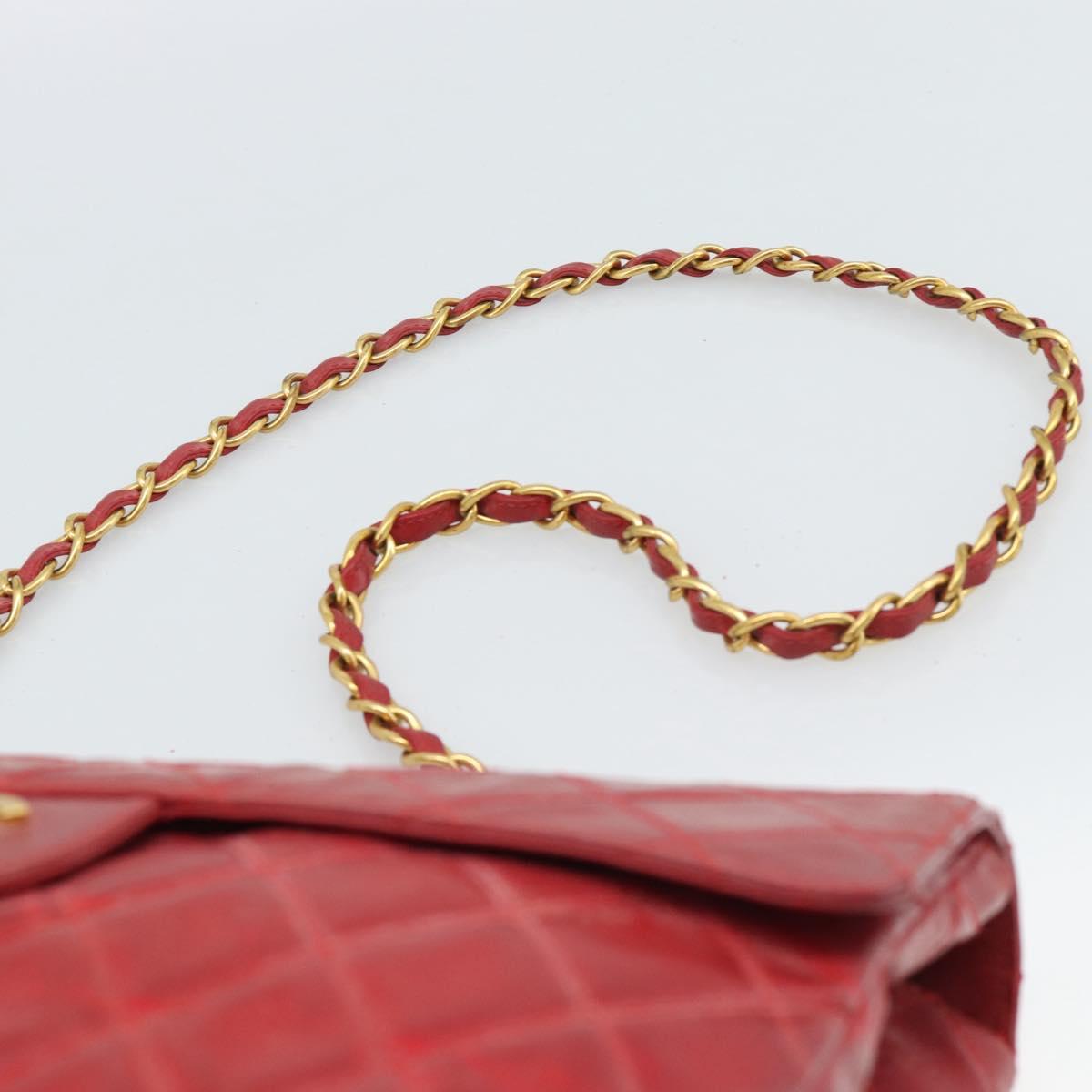 CHANEL Matelasse Chain Shoulder Bag Patent leather Red Gold CC Auth 187496