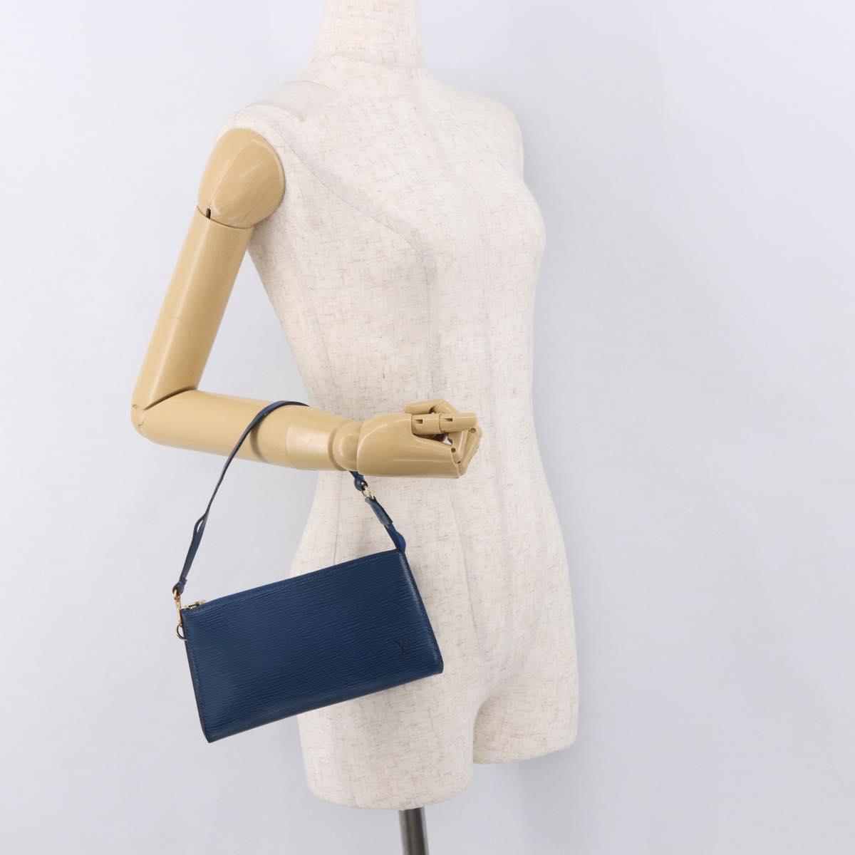 LOUIS VUITTON Epi Pochette Accessoires Pouch Blue M52985 LV Auth 187669