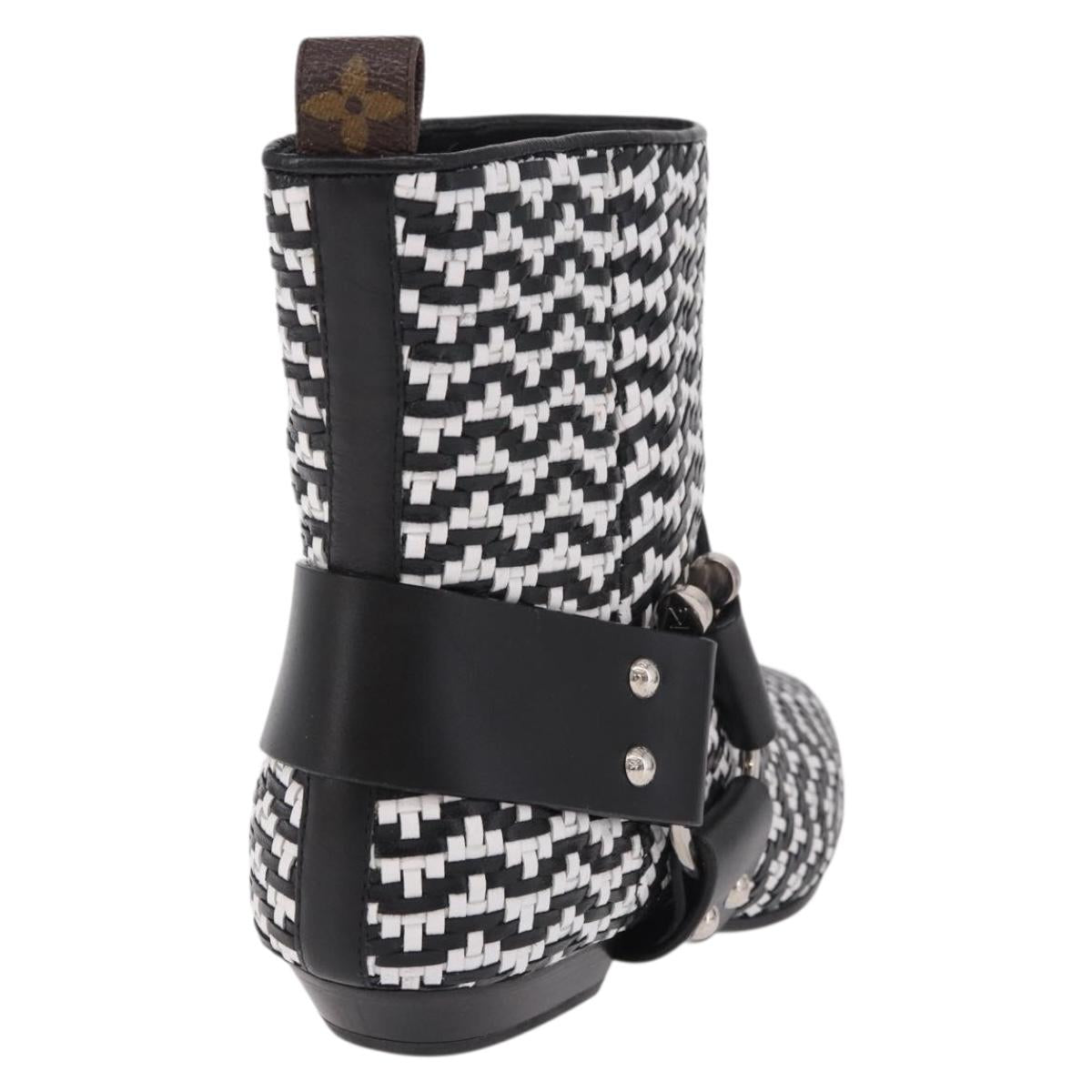 LOUIS VUITTON Baroque Line Ankle Boots Leather Black LV Auth 187687M