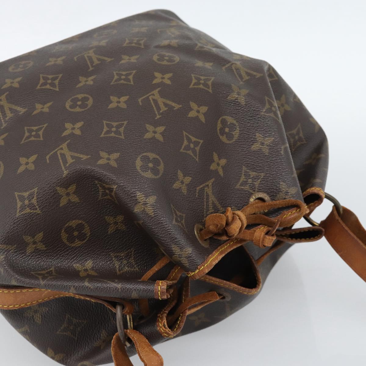 LOUIS VUITTON Monogram Petit Noe Shoulder Bag M42226 LV Auth 187788