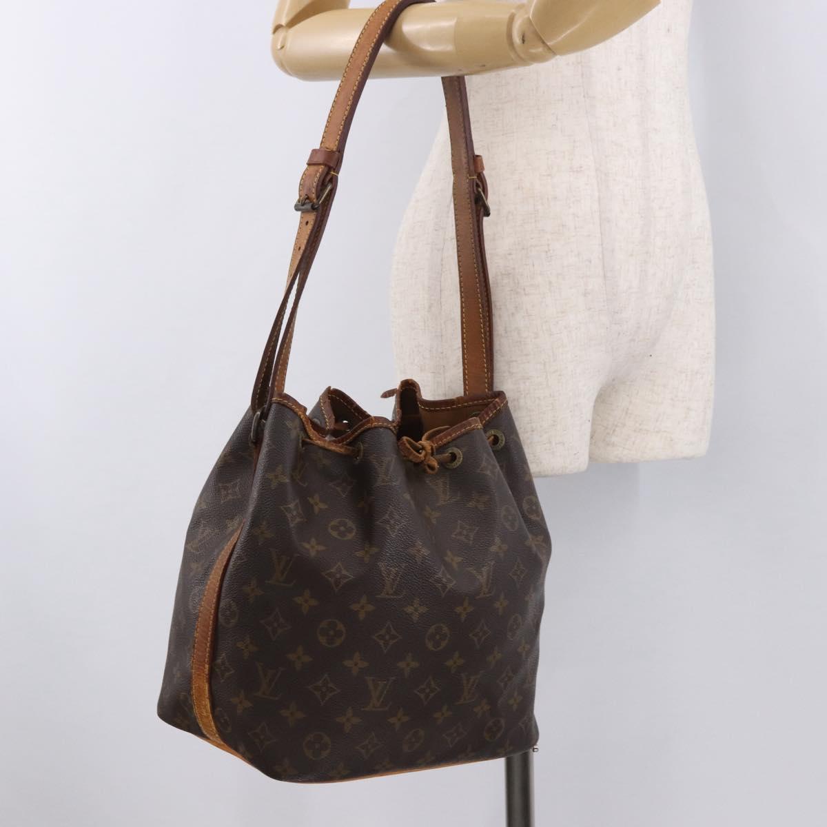 LOUIS VUITTON Monogram Petit Noe Shoulder Bag M42226 LV Auth 187844