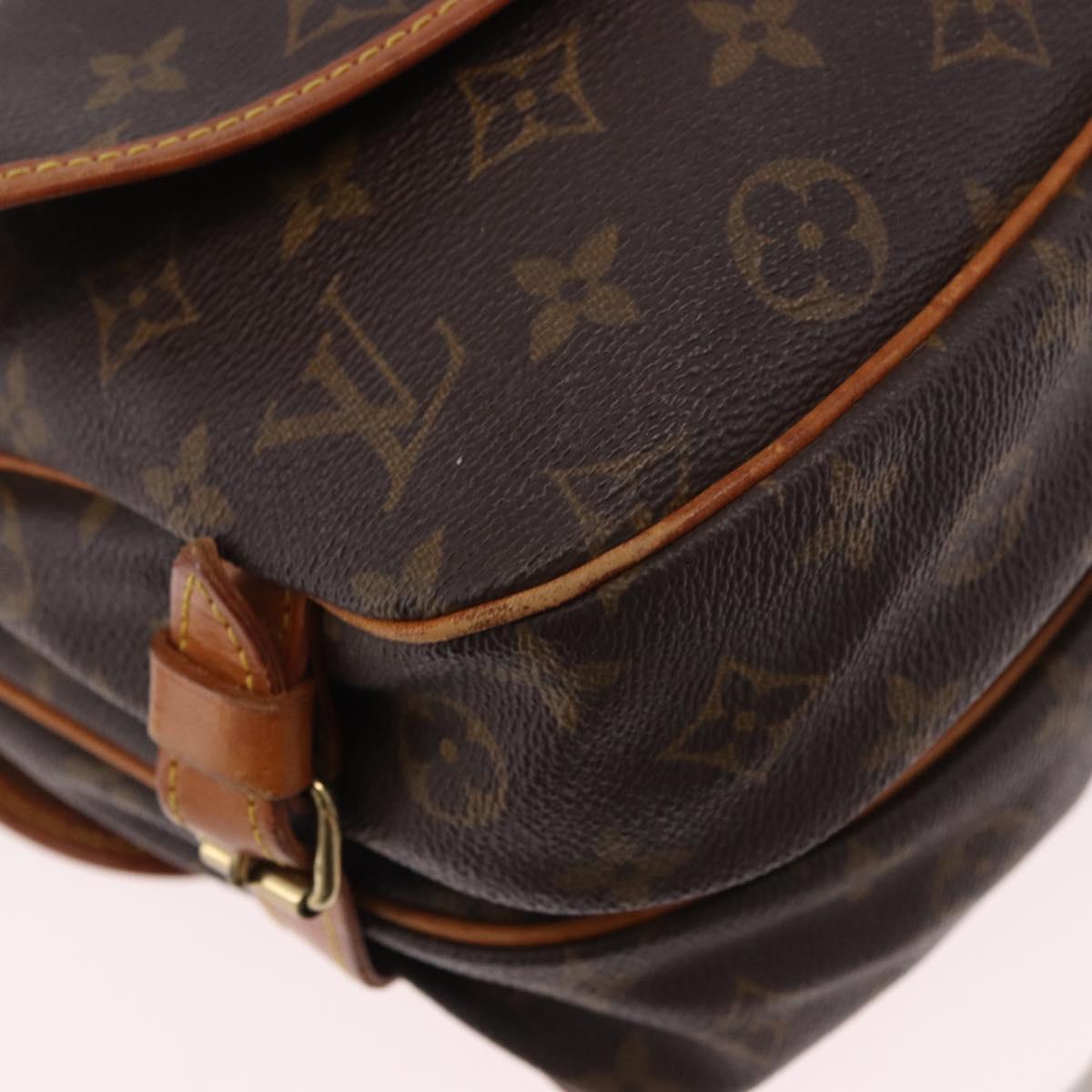 LOUIS VUITTON Monogram Saumur 30 Shoulder Bag M42256 LV Auth 188083A