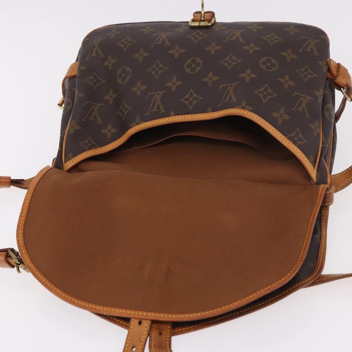 LOUIS VUITTON Monogram Saumur 30 Shoulder Bag M42256 LV Auth 188083A