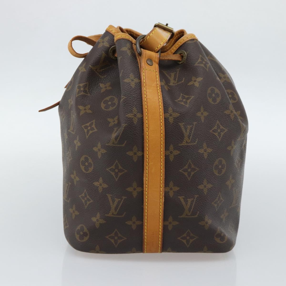 LOUIS VUITTON Monogram Petit Noe Shoulder Bag M42226 LV Auth 188093V
