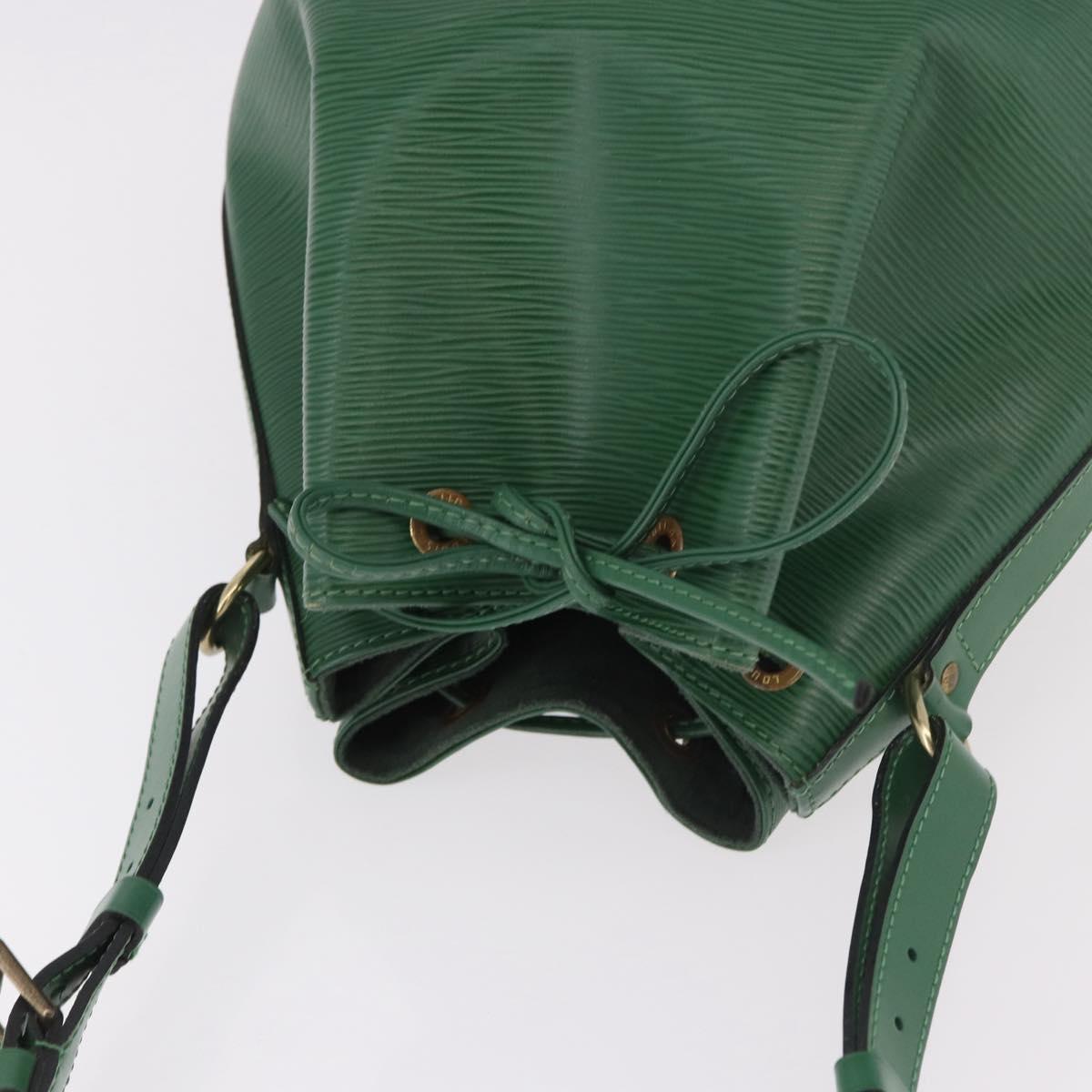 LOUIS VUITTON Epi Petit Noe Shoulder Bag Green M44104 LV Auth 188094A