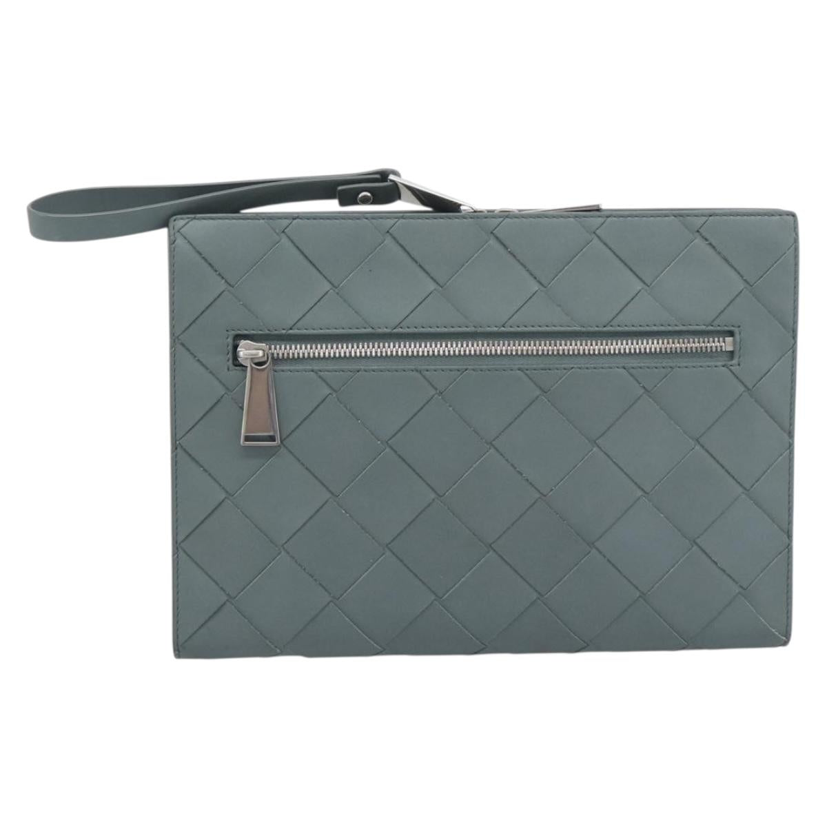 BOTTEGA VENETA MAXI INTRECCIATO Clutch Bag Leather Gray Silver Auth 188287A