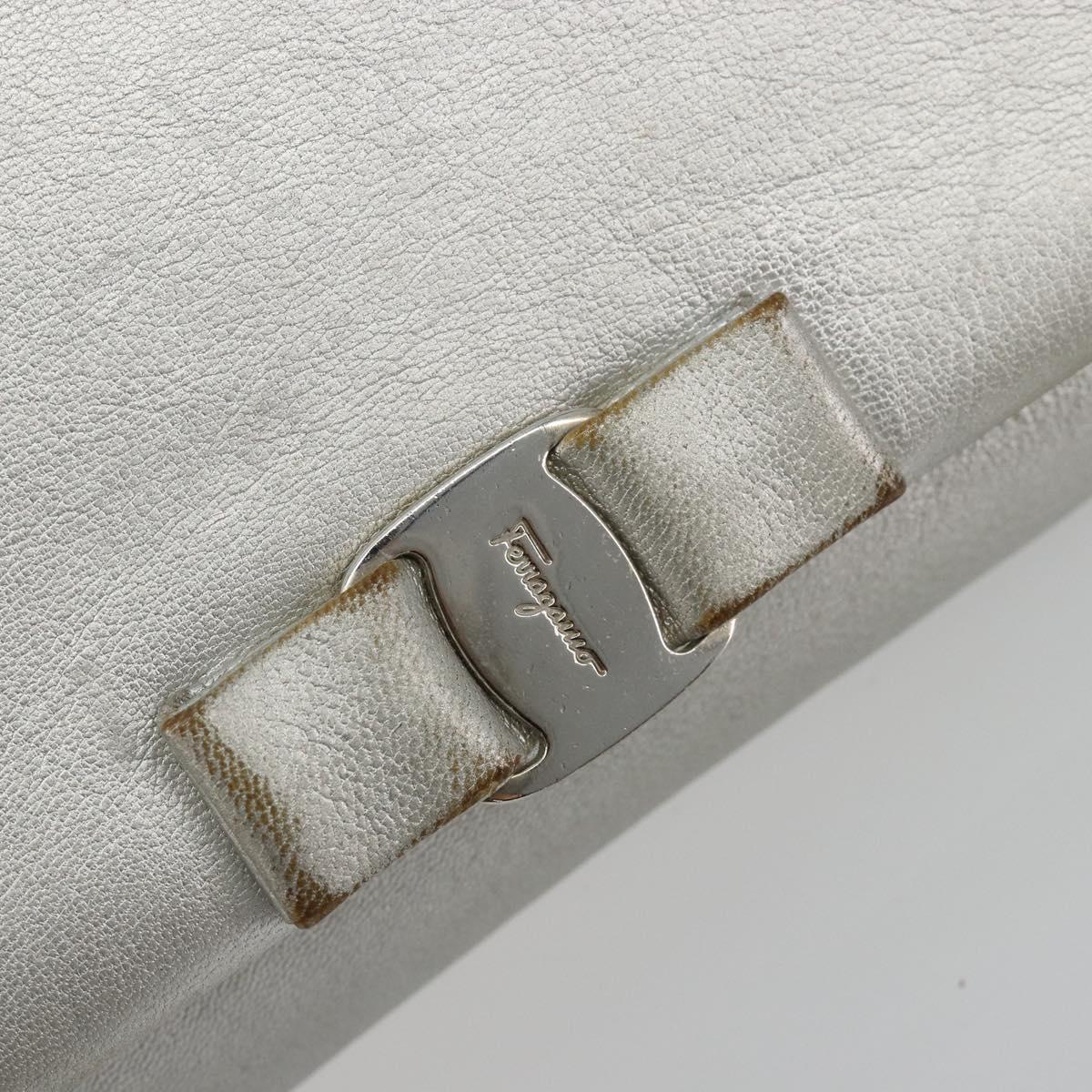 Salvatore Ferragamo Vara Ribbon Chain Shoulder Bag Leather Silver Auth 188398