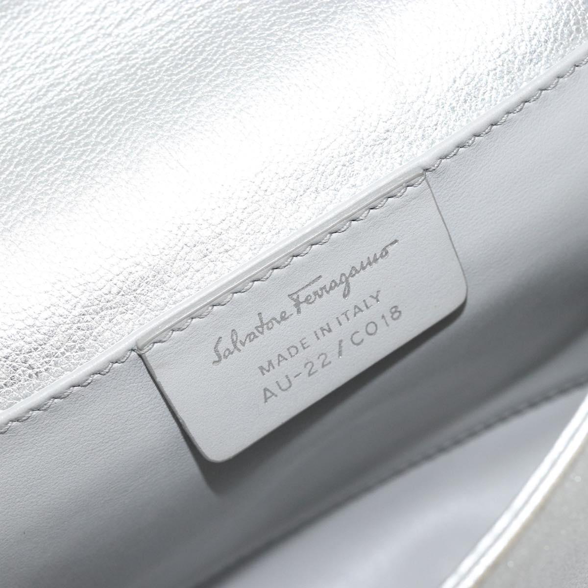 Salvatore Ferragamo Vara Ribbon Chain Shoulder Bag Leather Silver Auth 188398