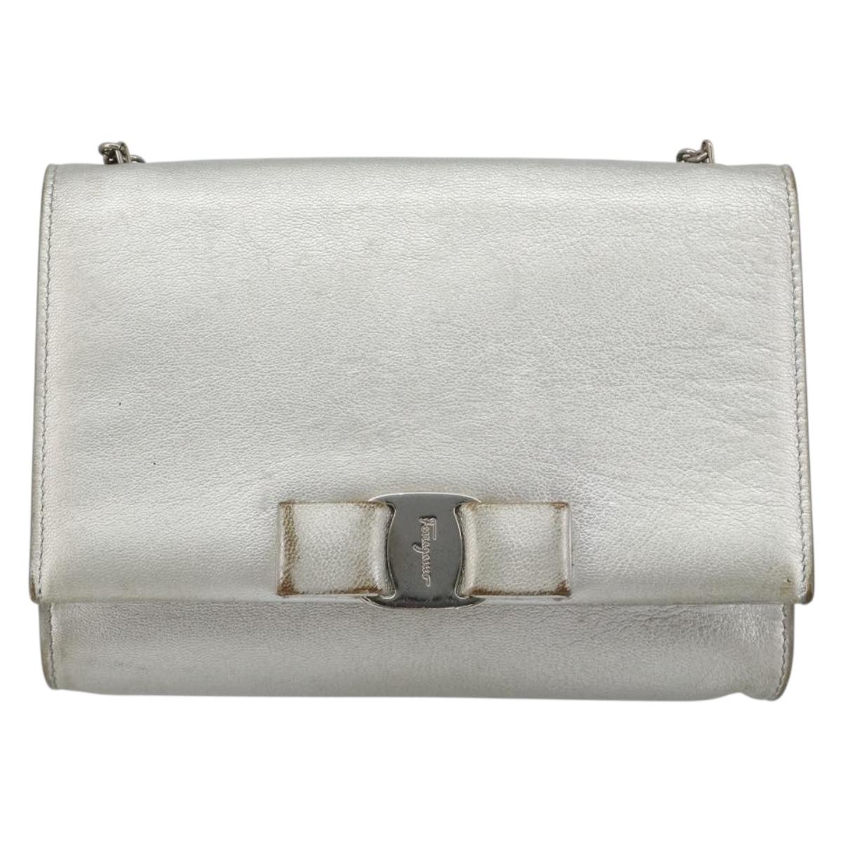 Salvatore Ferragamo Vara Ribbon Chain Shoulder Bag Leather Silver Auth 188398