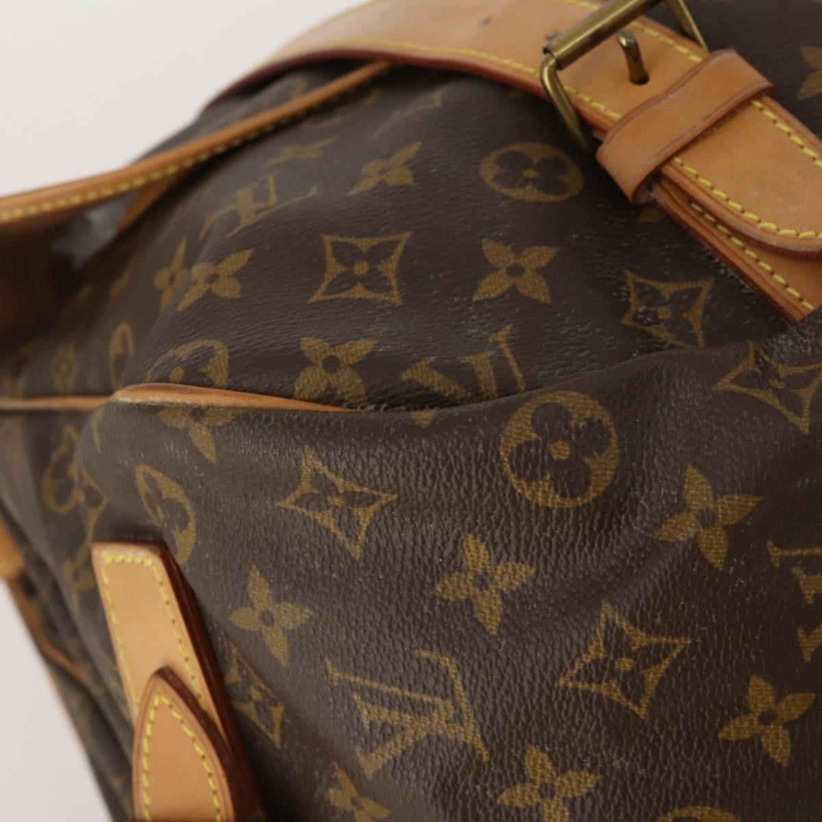 LOUIS VUITTON Monogram Saumur 43 Shoulder Bag M42252 LV Auth 188476