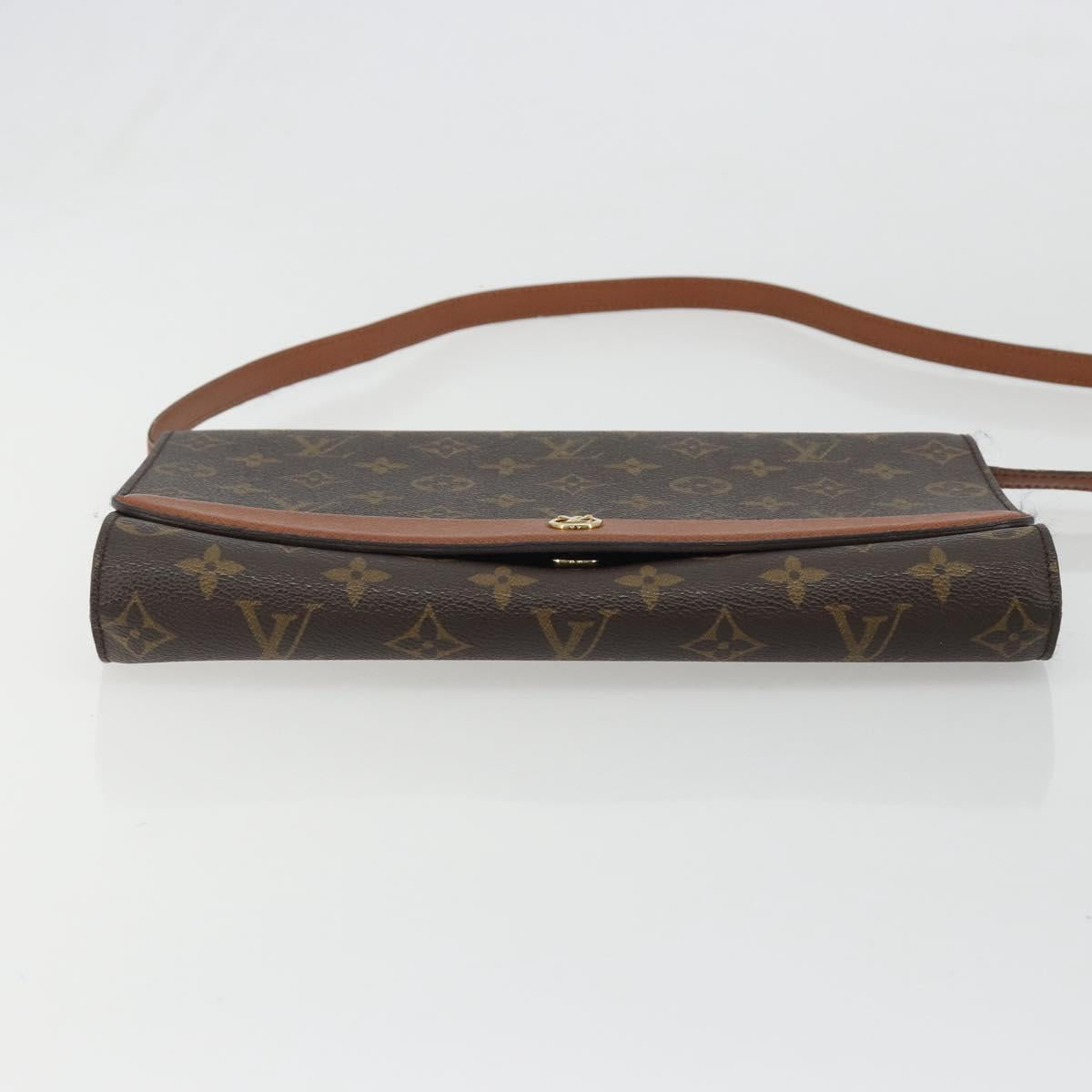LOUIS VUITTON Monogram Bordeaux 27 Shoulder Bag M51797 LV Auth 188533