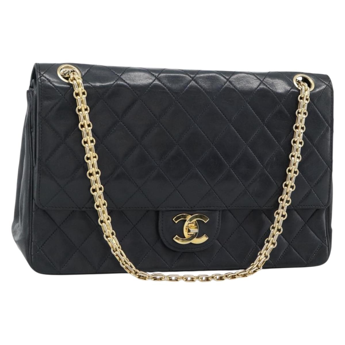 CHANEL Double Flap 25 Matelasse Chain Bag Lamb Skin Navy Gold CC Auth 188549SAV