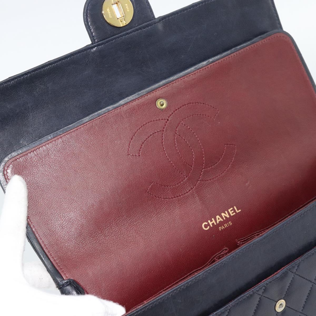 CHANEL Double Flap 25 Matelasse Chain Bag Lamb Skin Navy Gold CC Auth 188549SAV