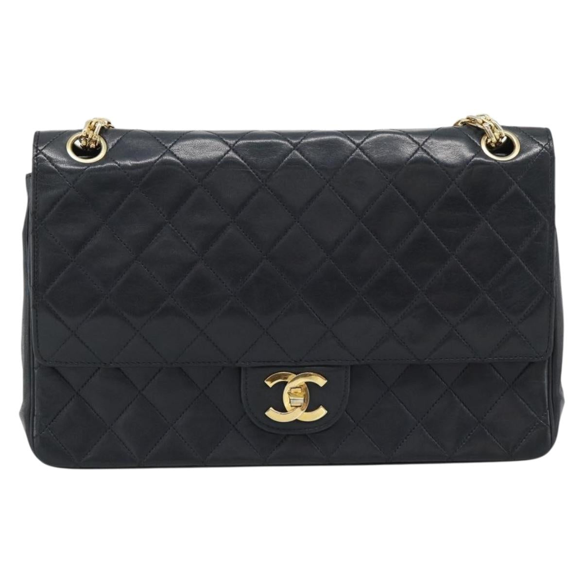 CHANEL Double Flap 25 Matelasse Chain Bag Lamb Skin Navy Gold CC Auth 188549SAV