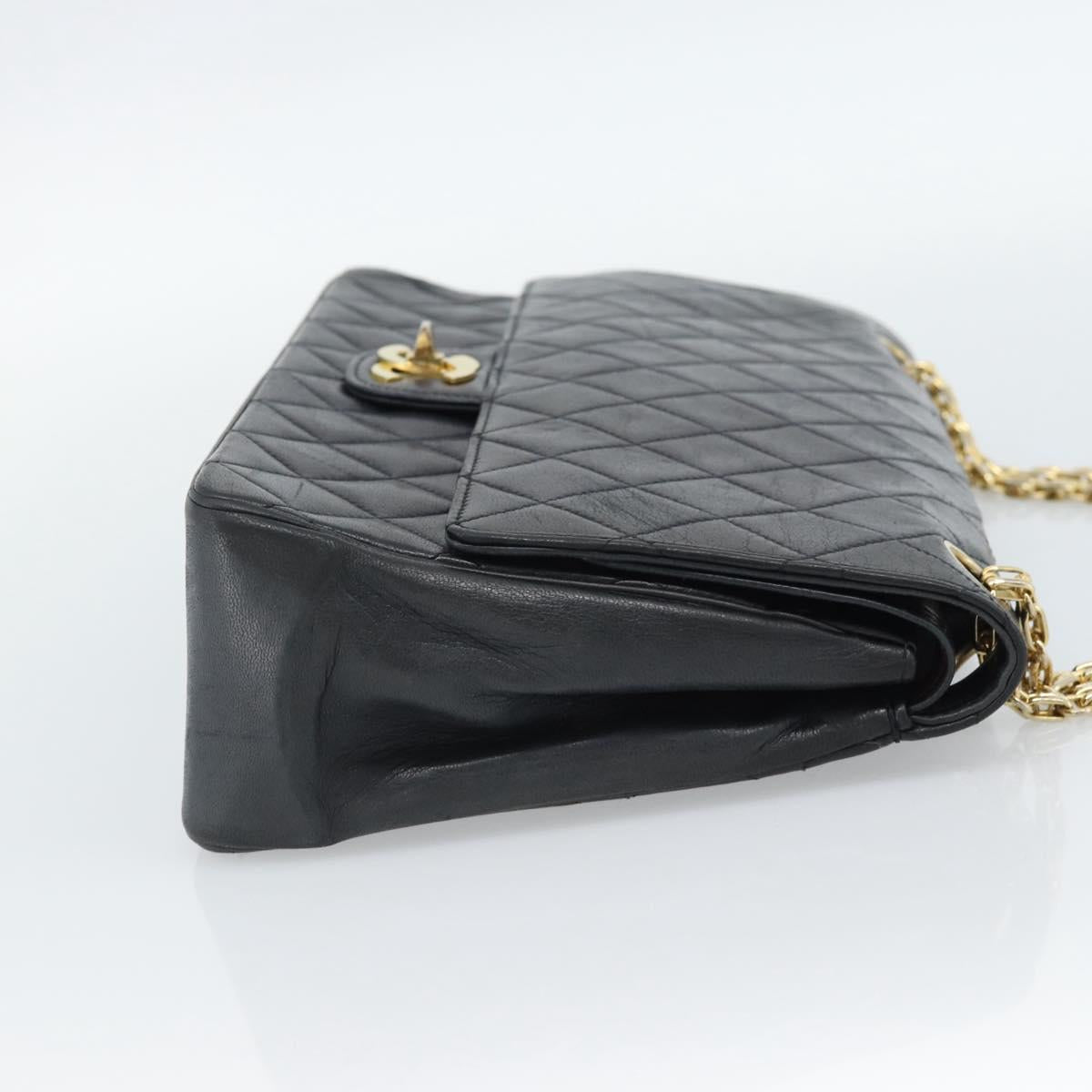 CHANEL Double Flap 25 Matelasse Chain Bag Lamb Skin Navy Gold CC Auth 188549SAV