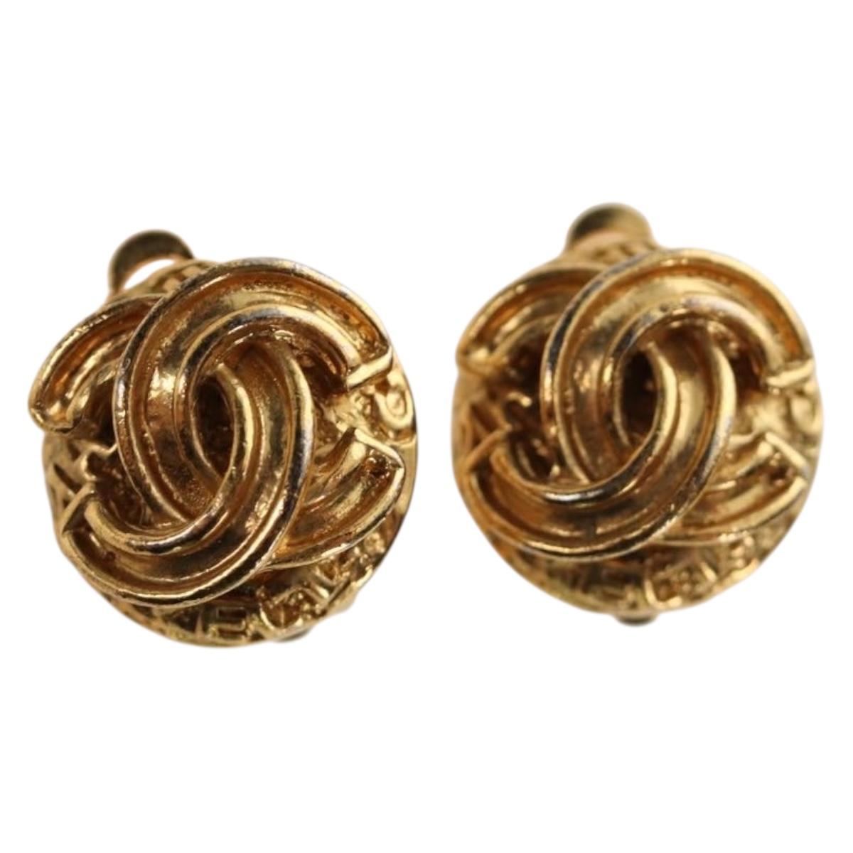CHANEL COCO Mark Earring Metal Gold Tone CC Auth 188624M