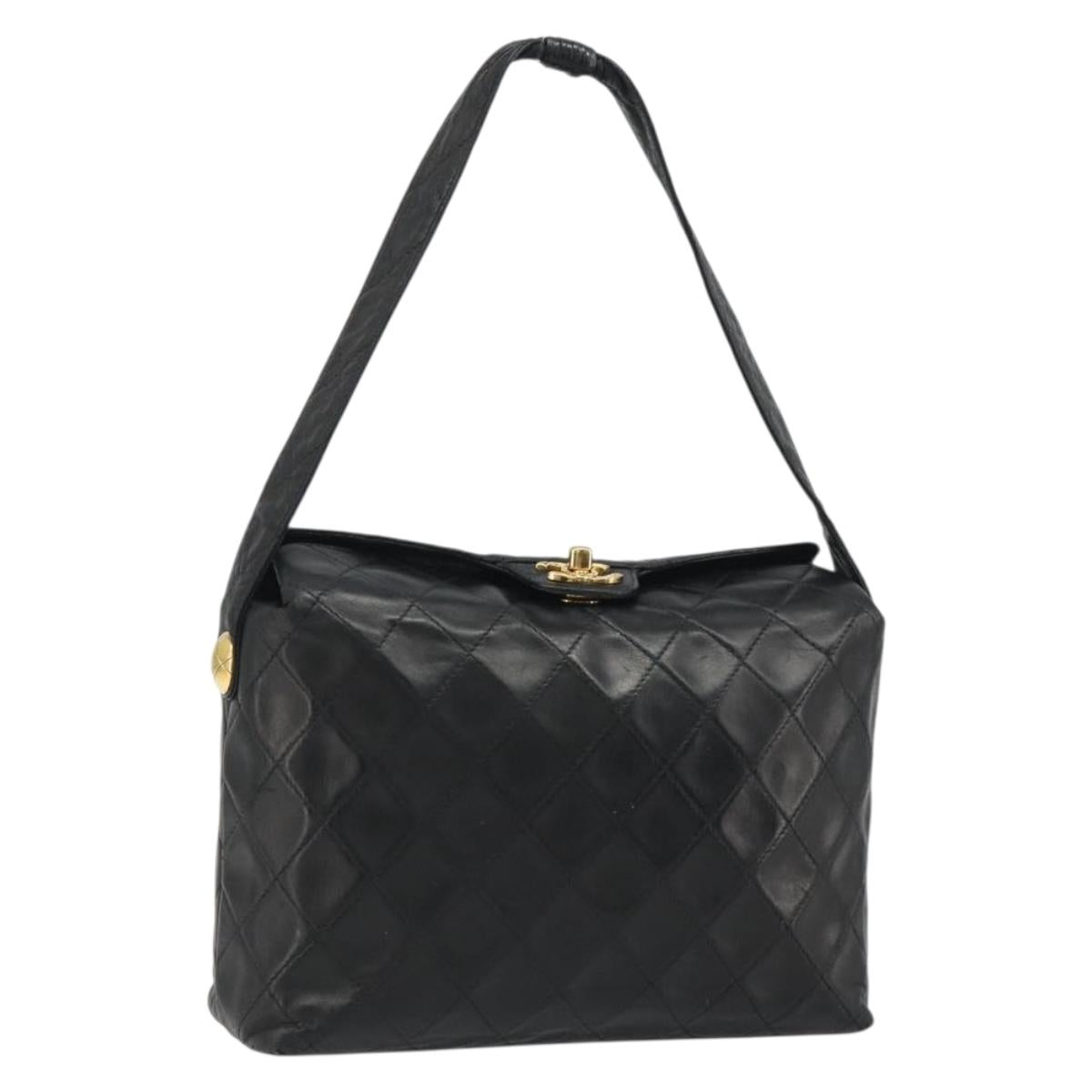 CHANEL Matelasse Chain Shoulder Bag Leather Black Gold CC Auth 188720