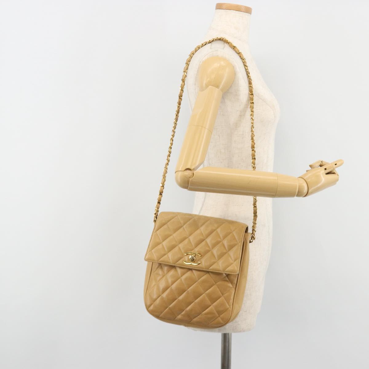CHANEL Matelasse Chain Shoulder Bag Leather Beige Gold CC Auth 188722