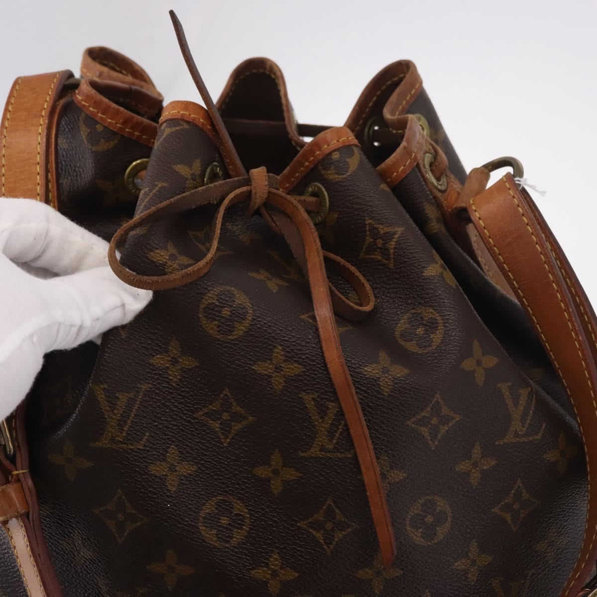 LOUIS VUITTON Monogram Noe Shoulder Bag M42224 LV Auth 188836