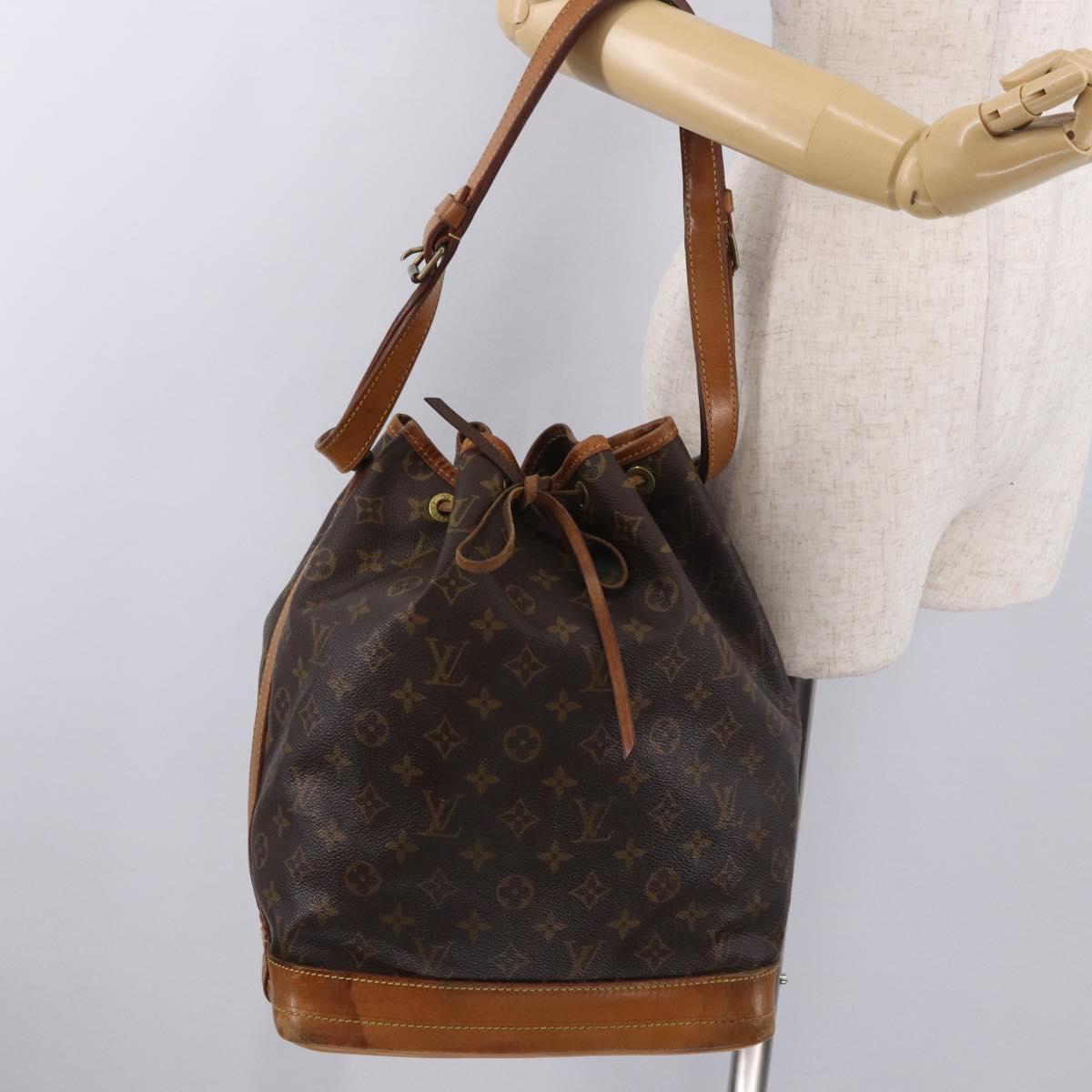 LOUIS VUITTON Monogram Noe Shoulder Bag M42224 LV Auth 188836