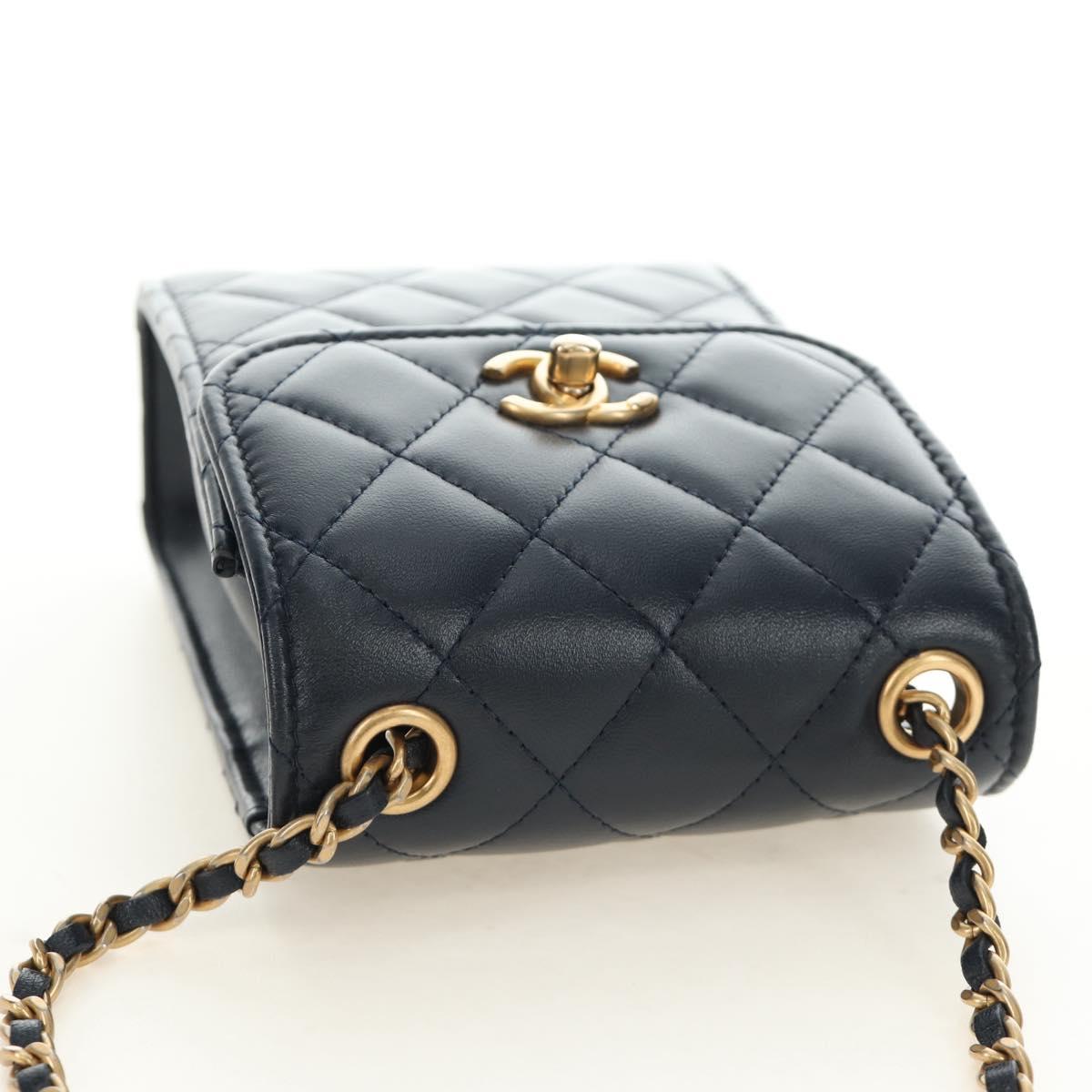CHANEL Matelasse Chain Shoulder Bag Leather Navy Gold CC Auth 188933SAM