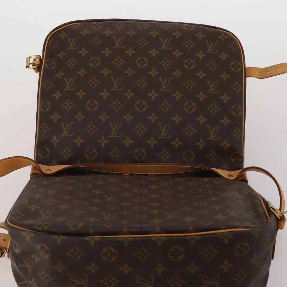 LOUIS VUITTON Monogram Saumur 35 Shoulder Bag M42254 LV Auth 189010A