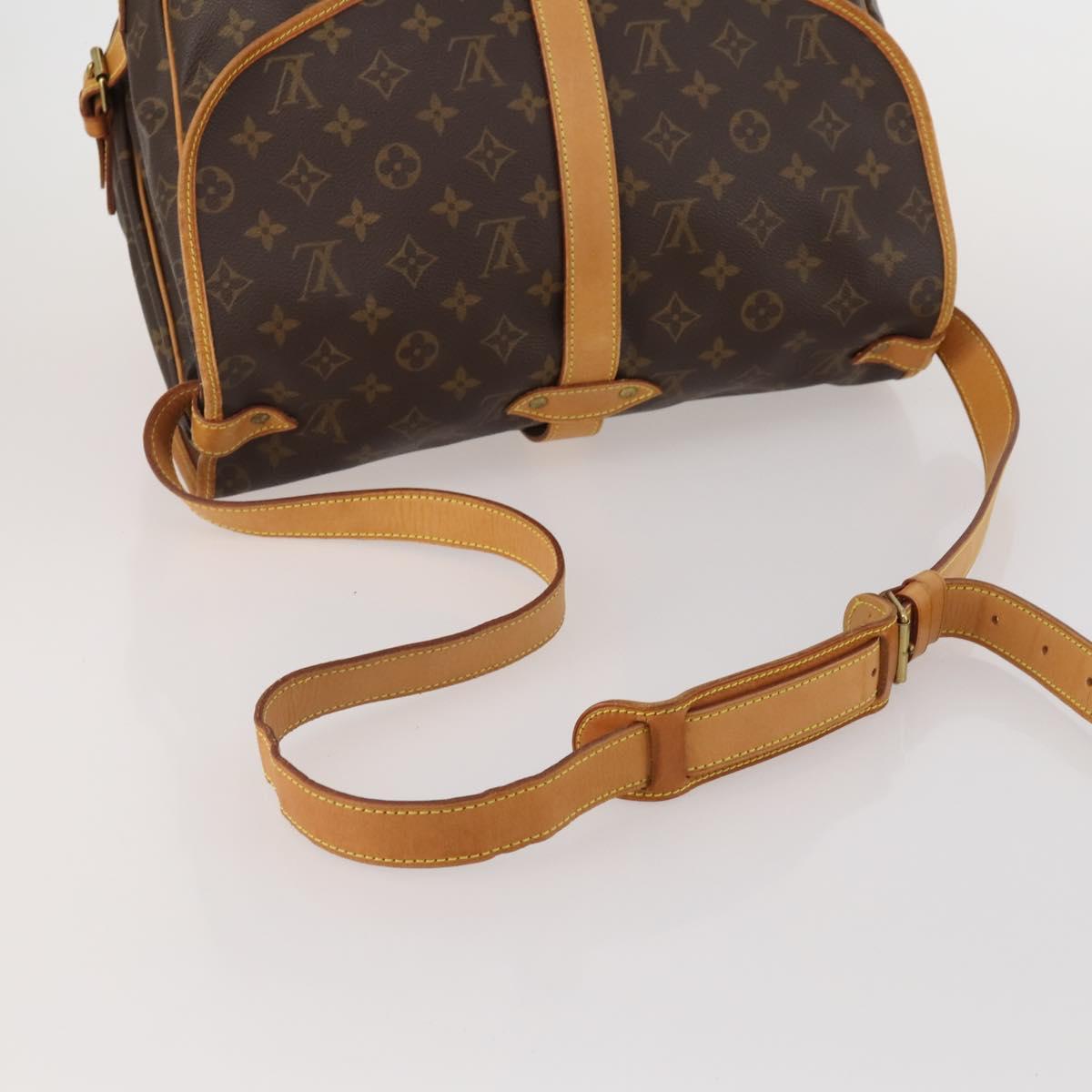 LOUIS VUITTON Monogram Saumur 35 Shoulder Bag M42254 LV Auth 189010A