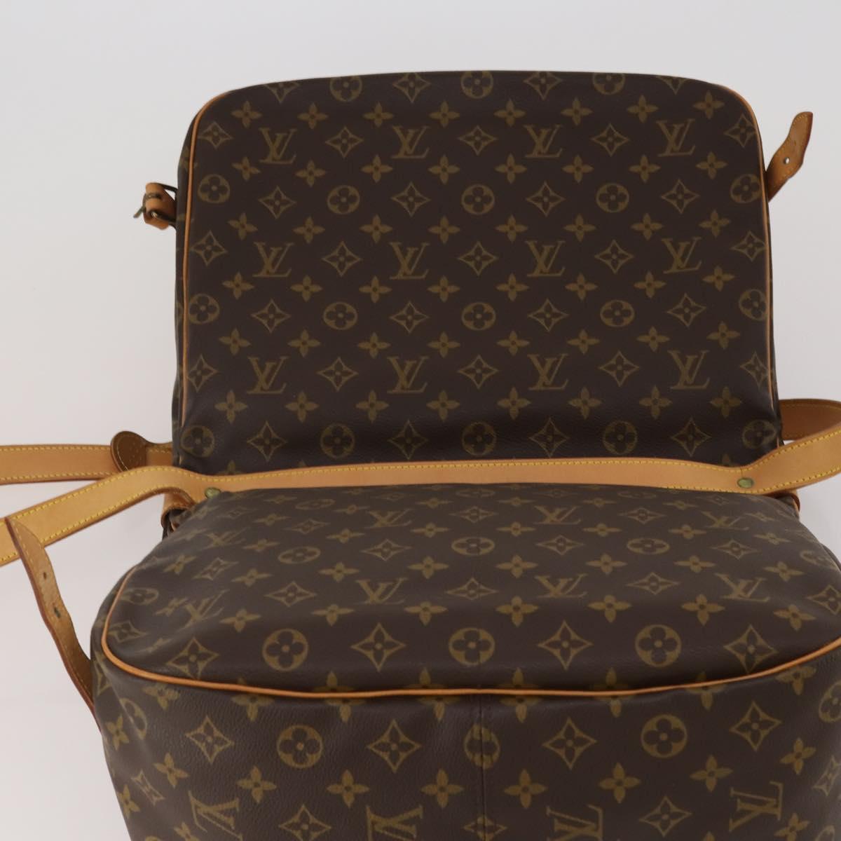 LOUIS VUITTON Monogram Saumur 35 Shoulder Bag M42254 LV Auth 189028A