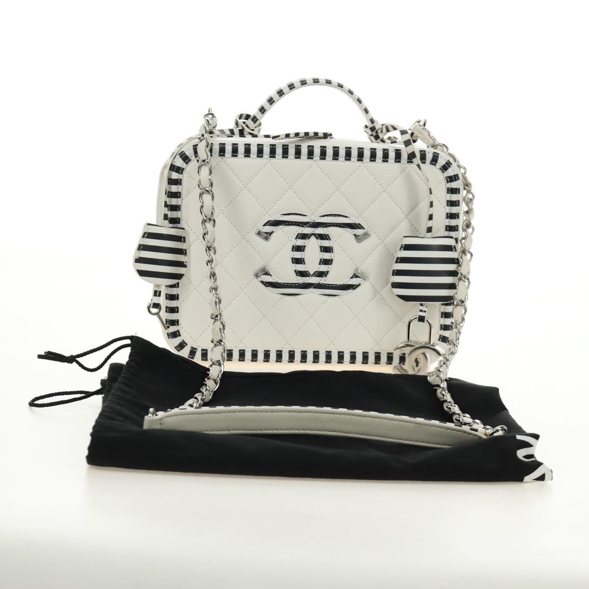 CHANEL CC Figley Matelasse Chain Bag Caviar Skin White Silver CC Auth 189075SM