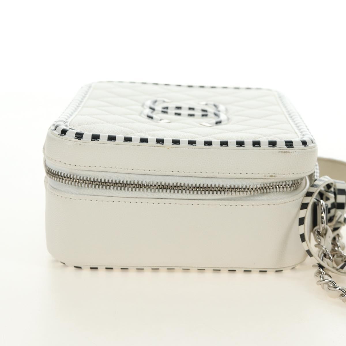 CHANEL CC Figley Matelasse Chain Bag Caviar Skin White Silver CC Auth 189075SM