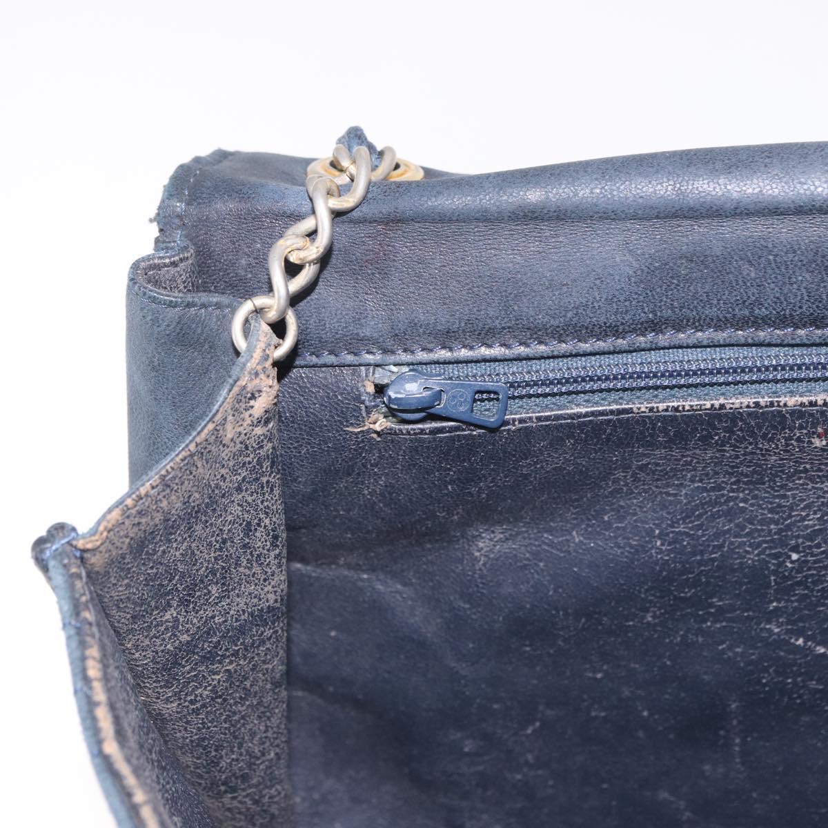 CHANEL Chain Shoulder Bag Leather Navy Gold CC Auth 189076