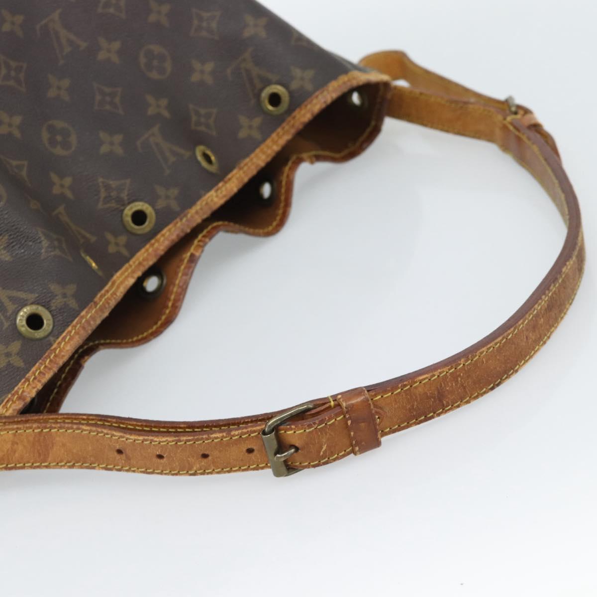 LOUIS VUITTON Monogram Petit Noe Shoulder Bag M42226 LV Auth 189218