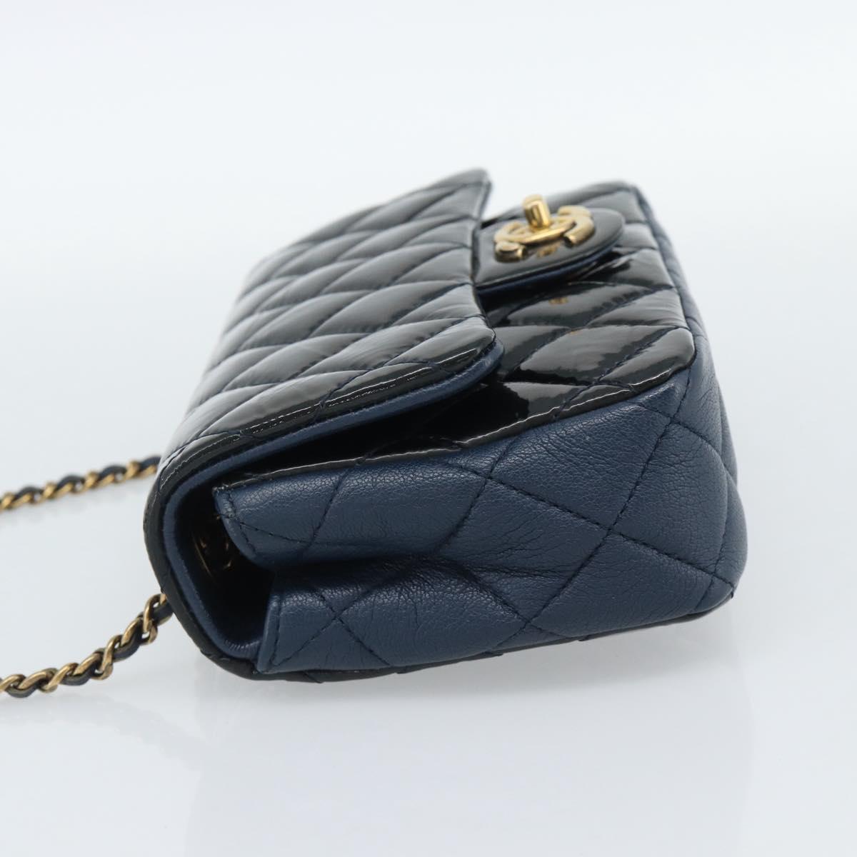 CHANEL Matelasse 21 Chain Bag Patent leather Navy Black CC Auth 189233SAM