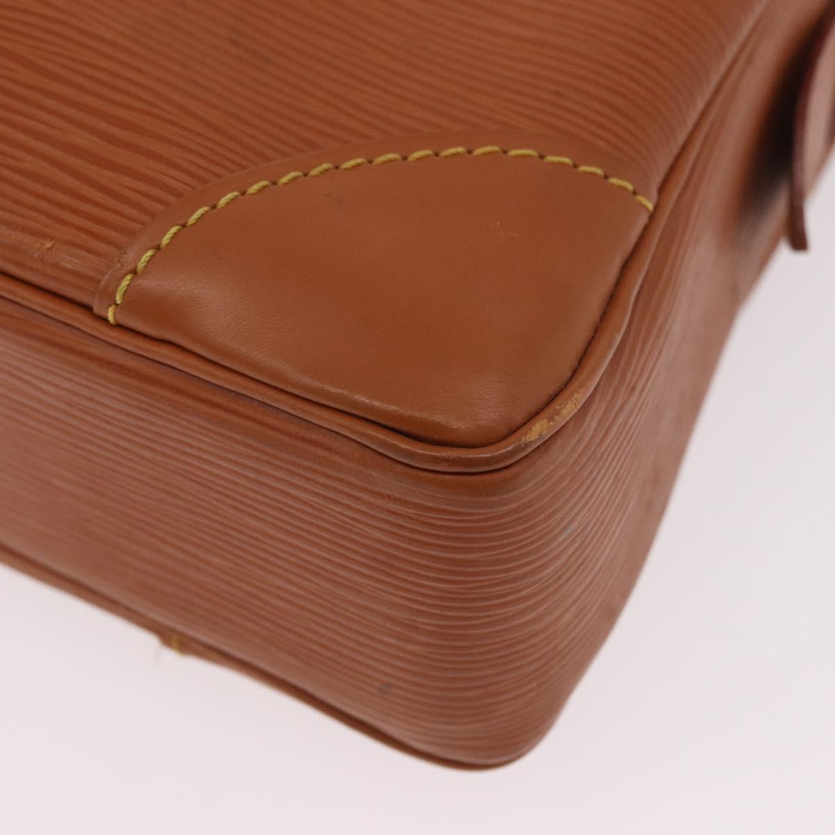 LOUIS VUITTON Epi Porte Documents Voyage Zipangu Gold M54478 Auth 189287