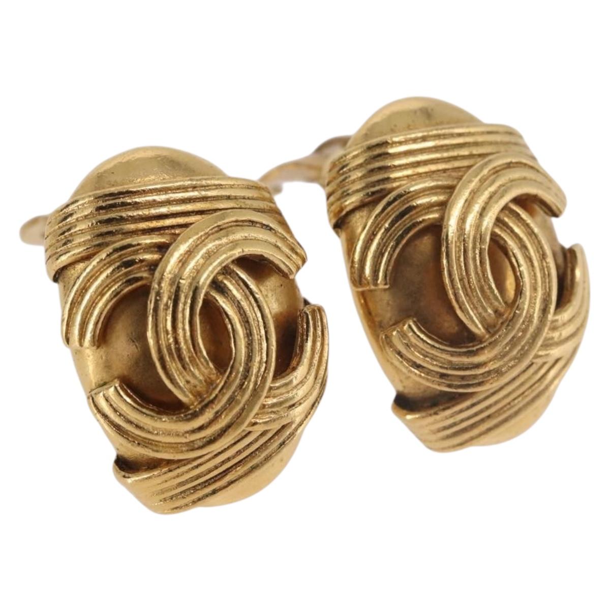 CHANEL COCO Mark Earring Metal Gold Tone CC Auth 189389