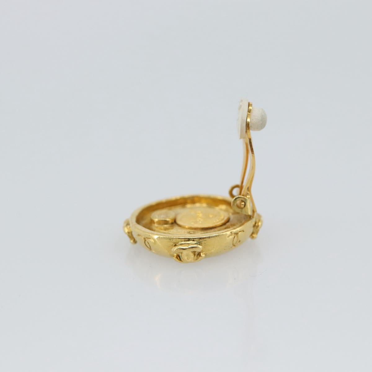CHANEL Earring Metal Gold Tone CC Auth 189402M