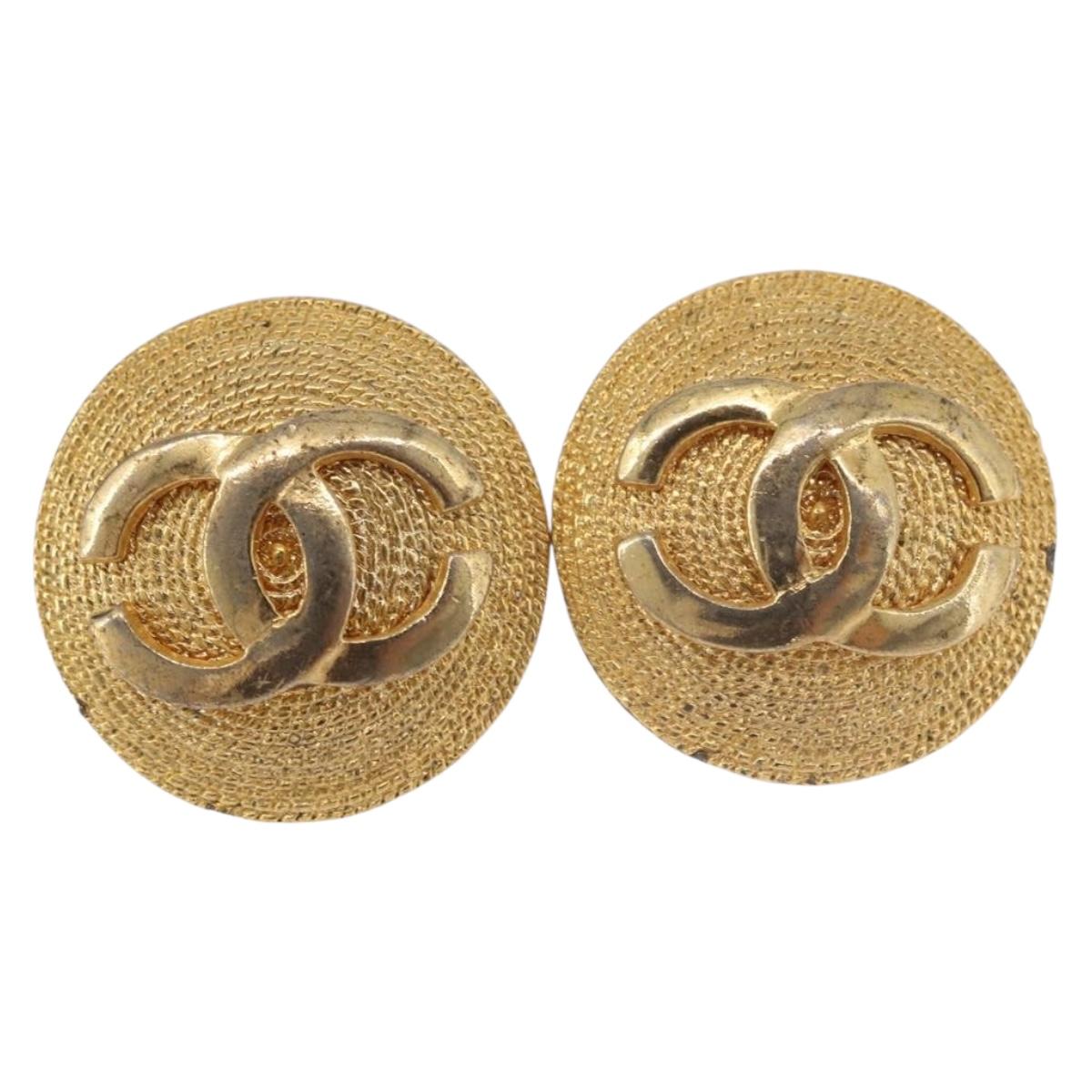 CHANEL Earring Metal Gold Tone CC Auth 189408