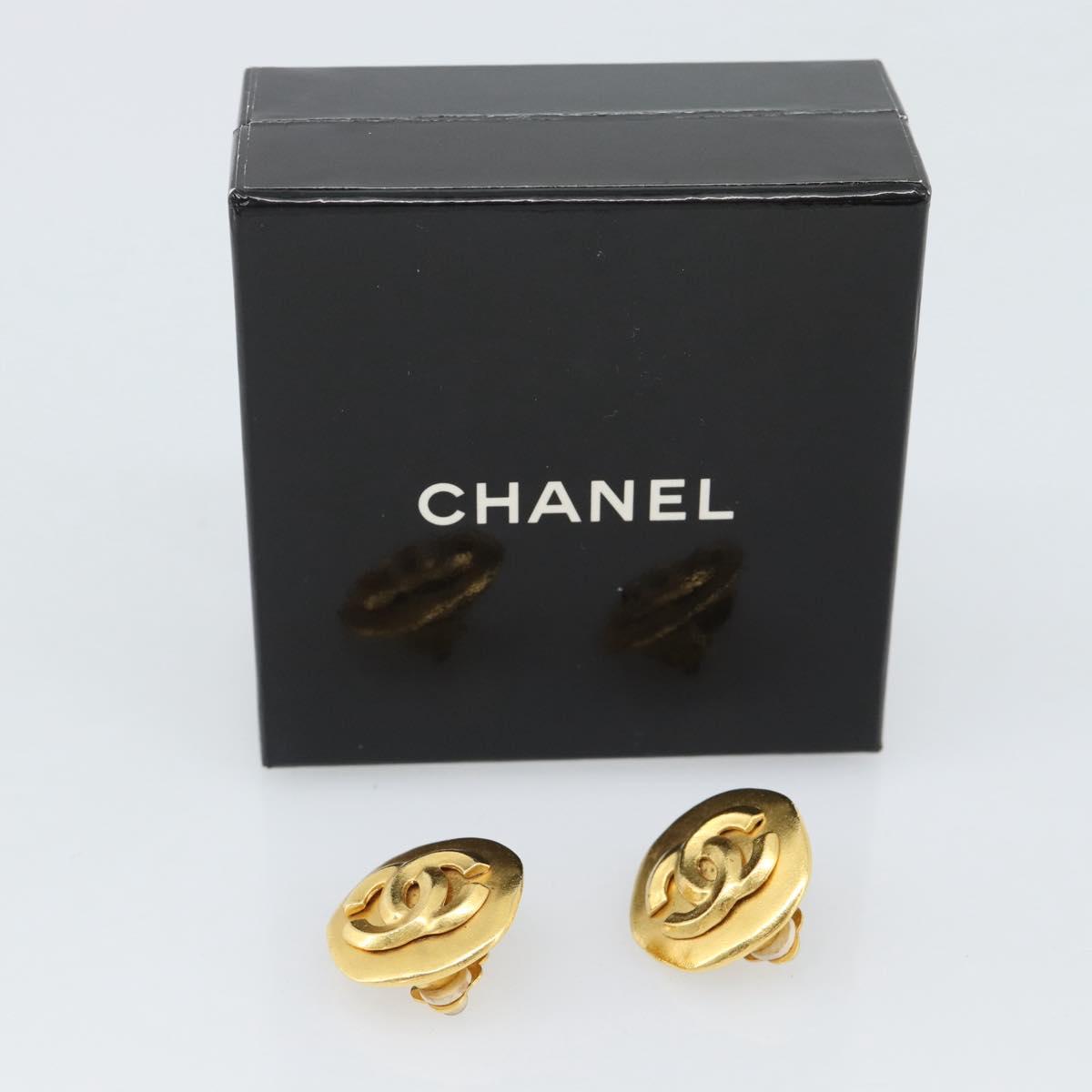 CHANEL Earring Metal Gold Tone CC Auth 189409