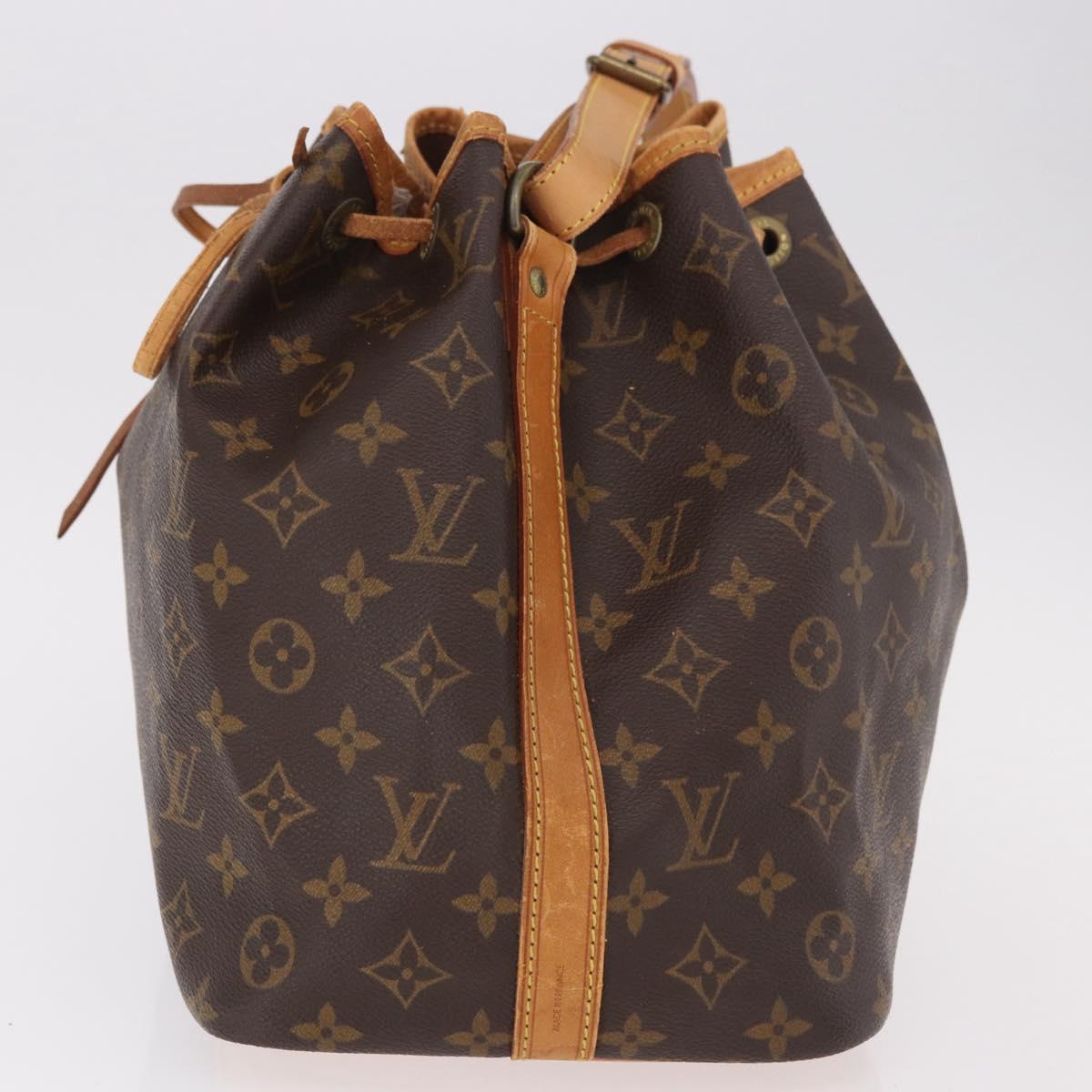 LOUIS VUITTON Monogram Petit Noe Shoulder Bag M42226 LV Auth 189525