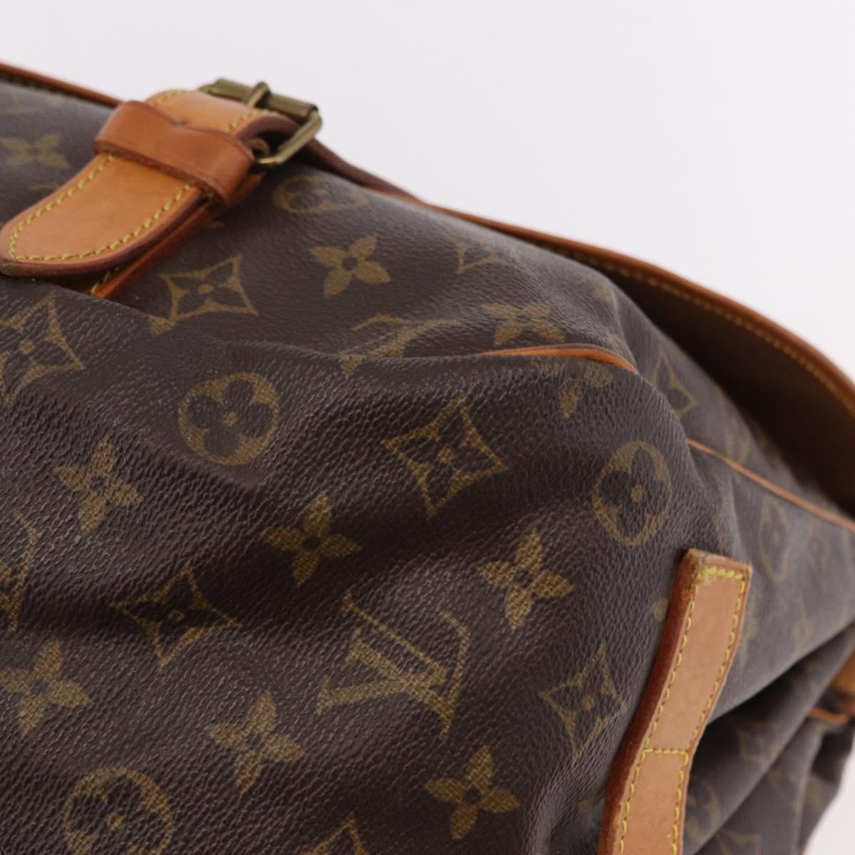 LOUIS VUITTON Monogram Saumur 43 Shoulder Bag M42252 LV Auth 189607