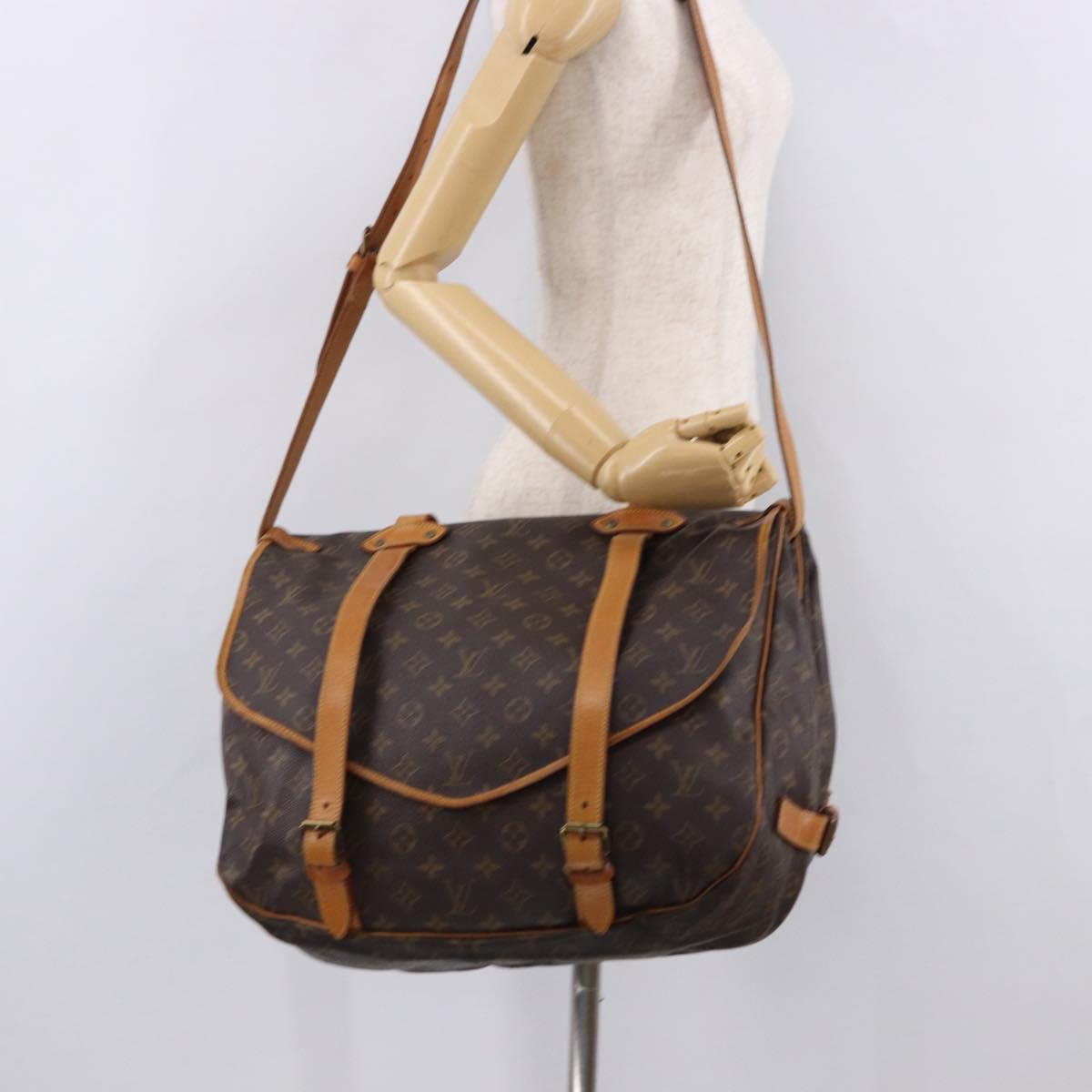 LOUIS VUITTON Monogram Saumur 43 Shoulder Bag M42252 LV Auth 189607