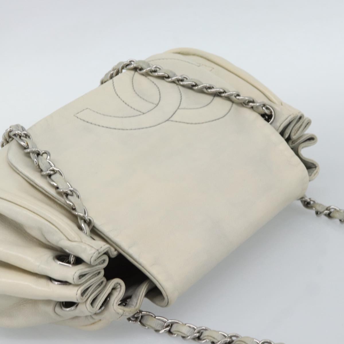 CHANEL Chain Shoulder Bag Leather White Silver CC Auth 189691