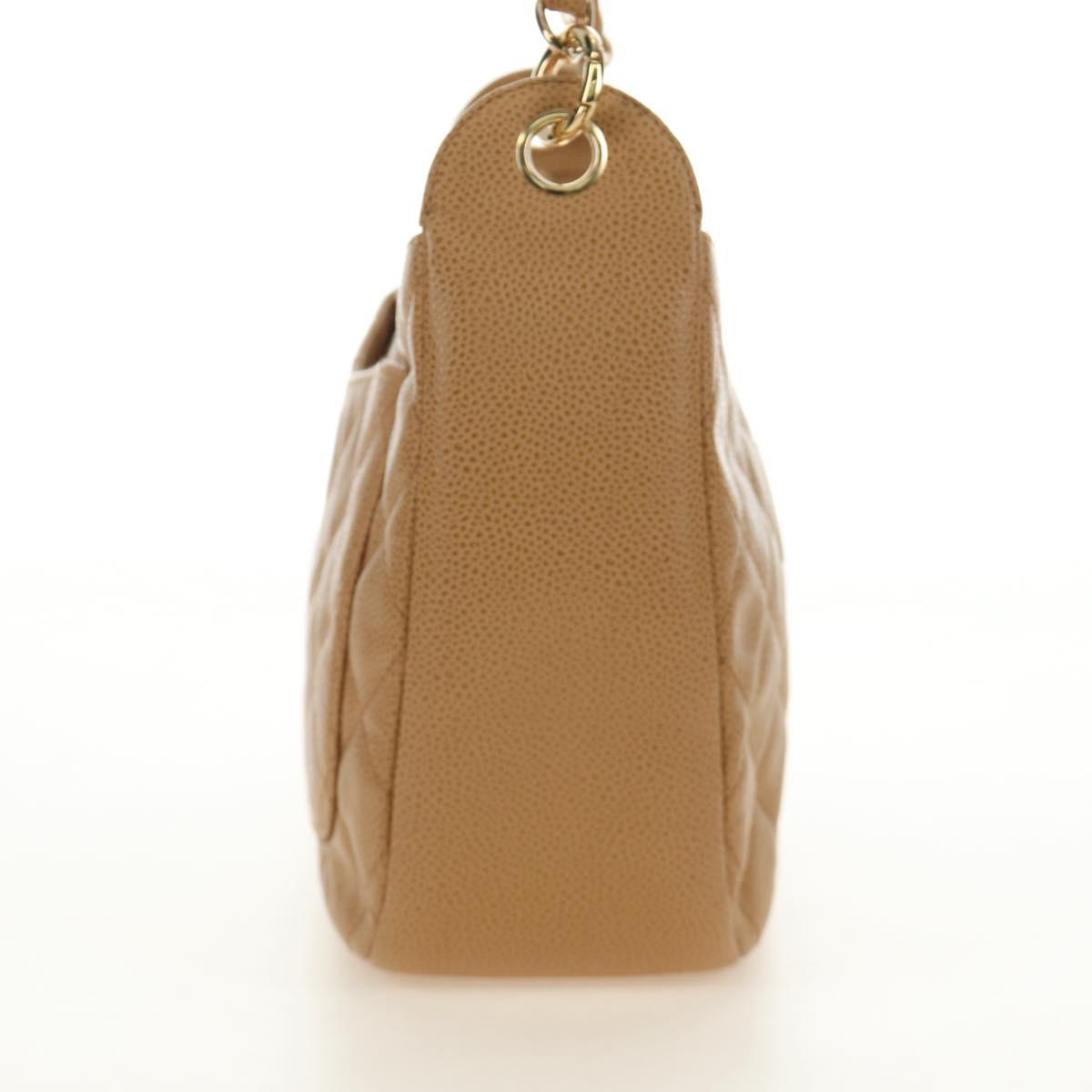 CHANEL Matelasse Chain Shoulder Bag Caviar Skin Beige Gold CC Auth 189729SV