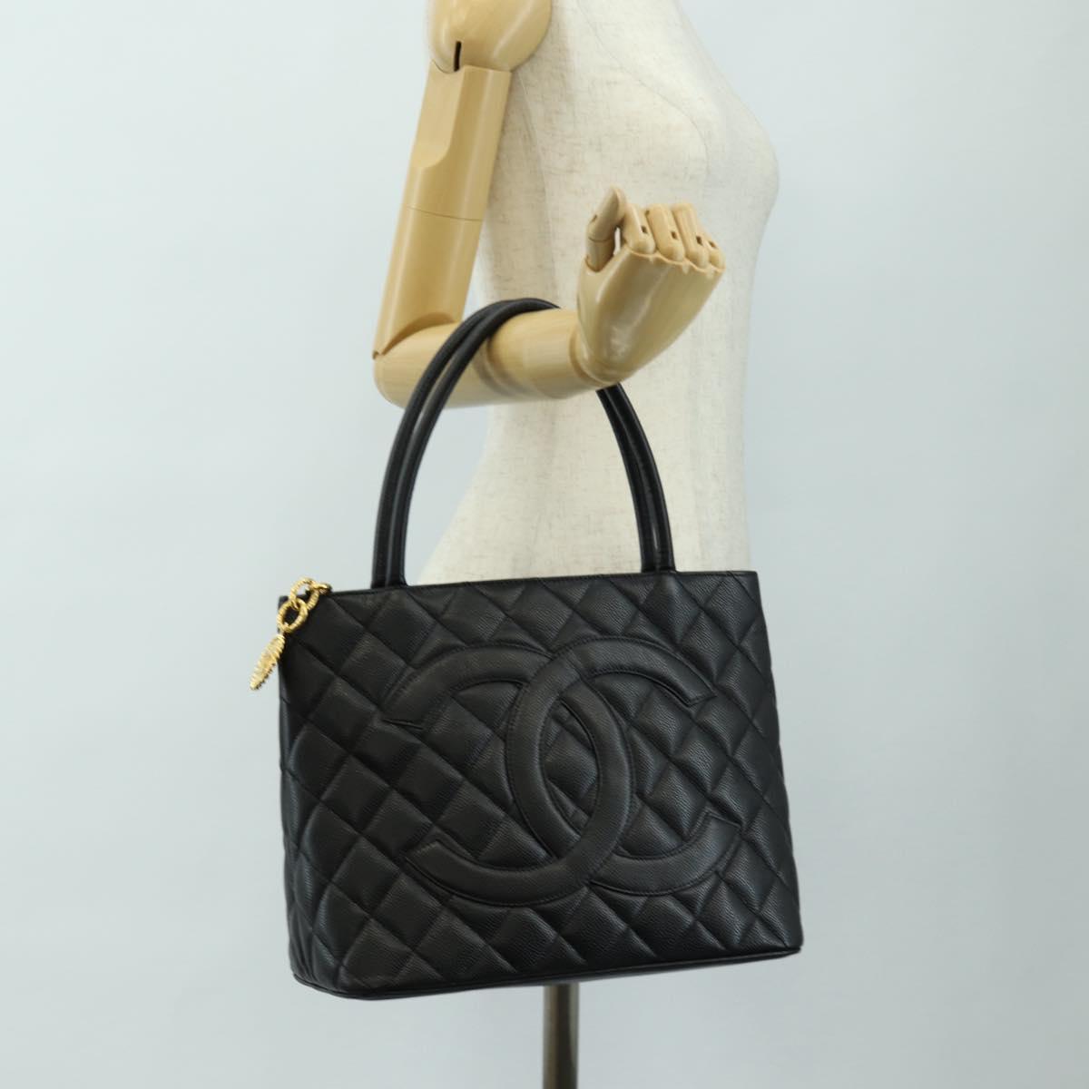 CHANEL Matelasse Standard Tote Bag Caviar Skin Black Gold CC Auth 189730SV