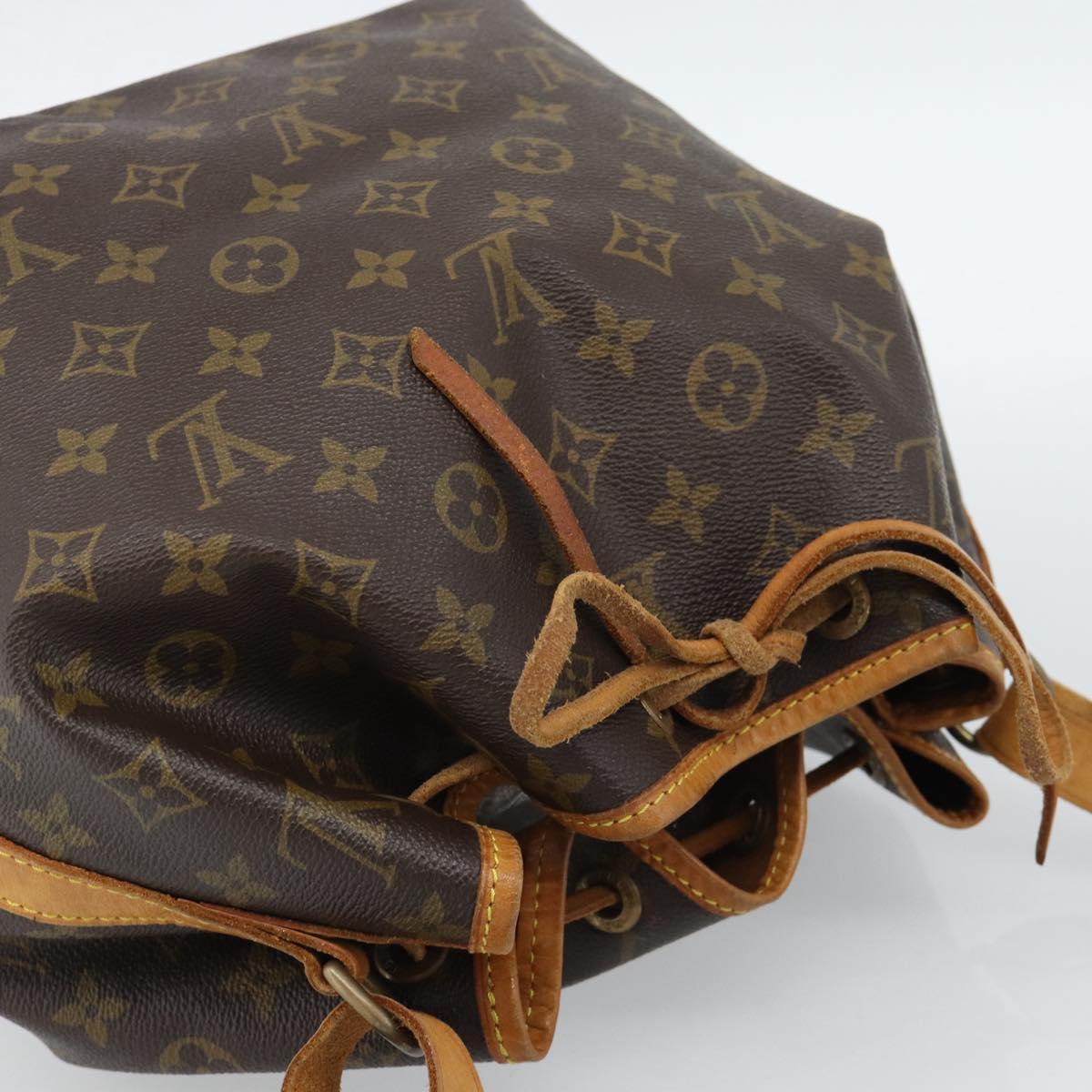 LOUIS VUITTON Monogram Petit Noe Shoulder Bag M42226 LV Auth 189793A